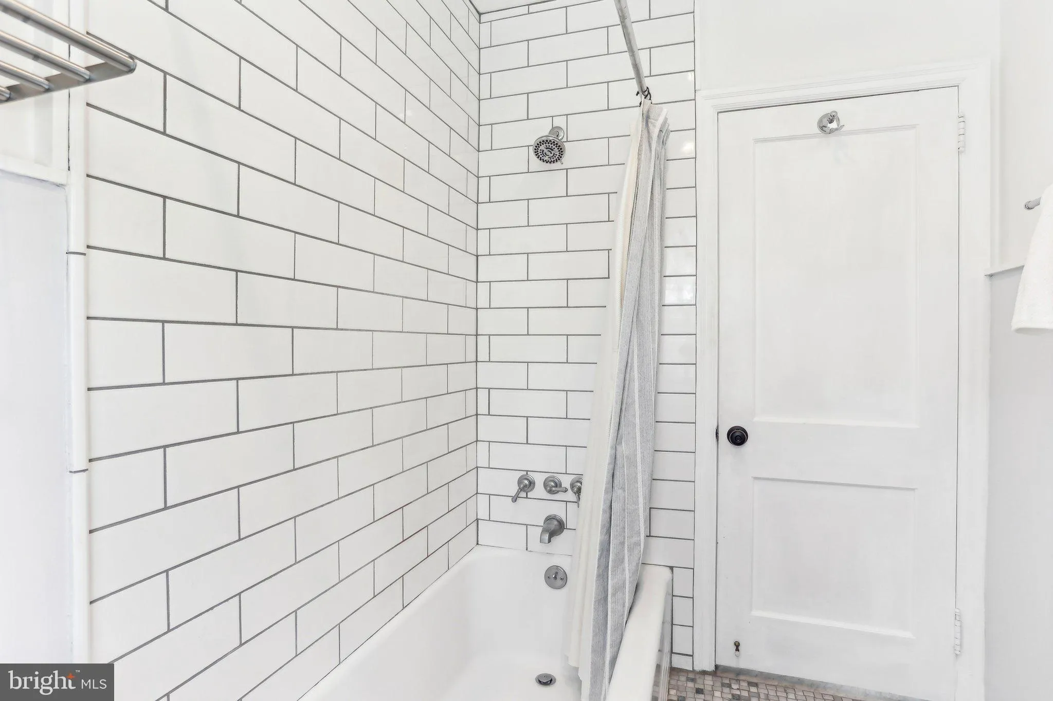 Philadelphia, Pennsylvania 19118, United States, 3 Bedrooms Bedrooms, ,3 BathroomsBathrooms,Residential,Contingent,86682