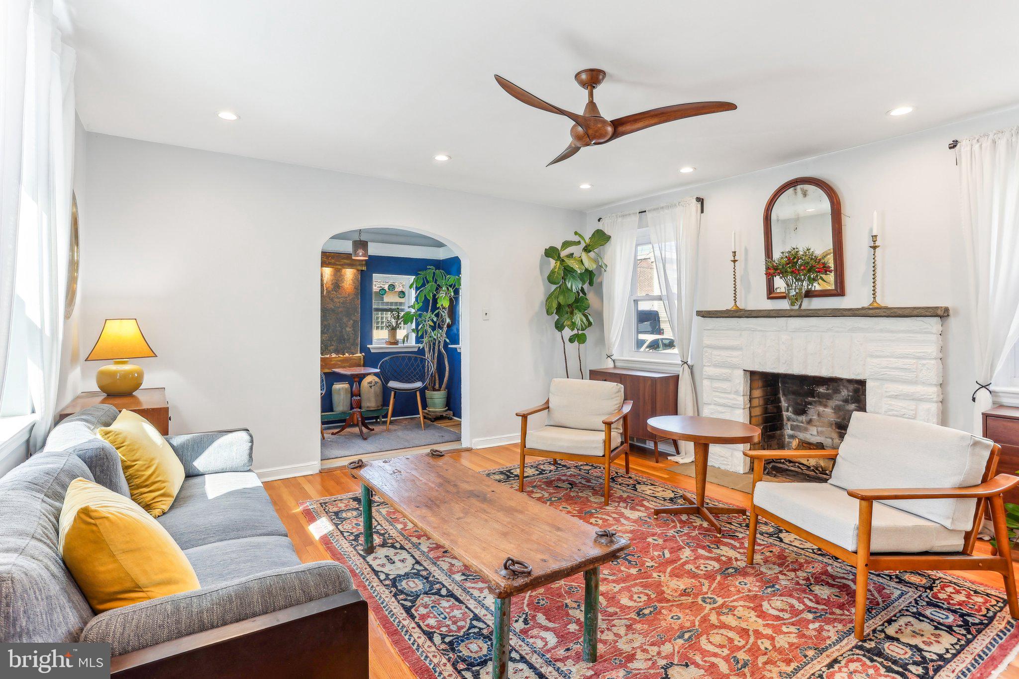 CHESTNUT HILL - Residential