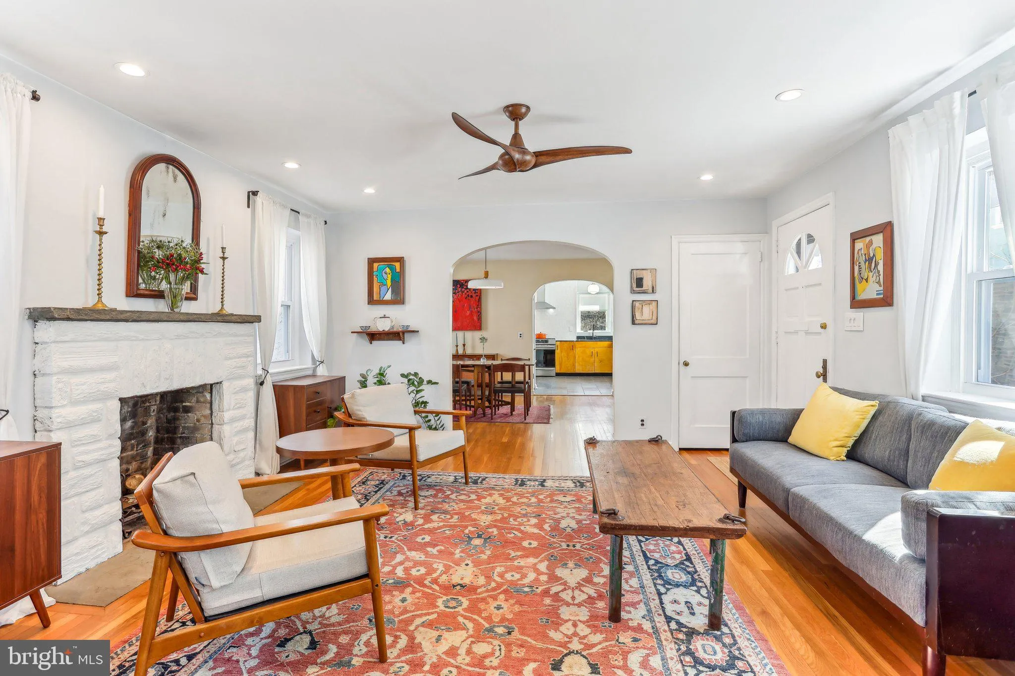 Philadelphia, Pennsylvania 19118, United States, 3 Bedrooms Bedrooms, ,3 BathroomsBathrooms,Residential,Contingent,86682