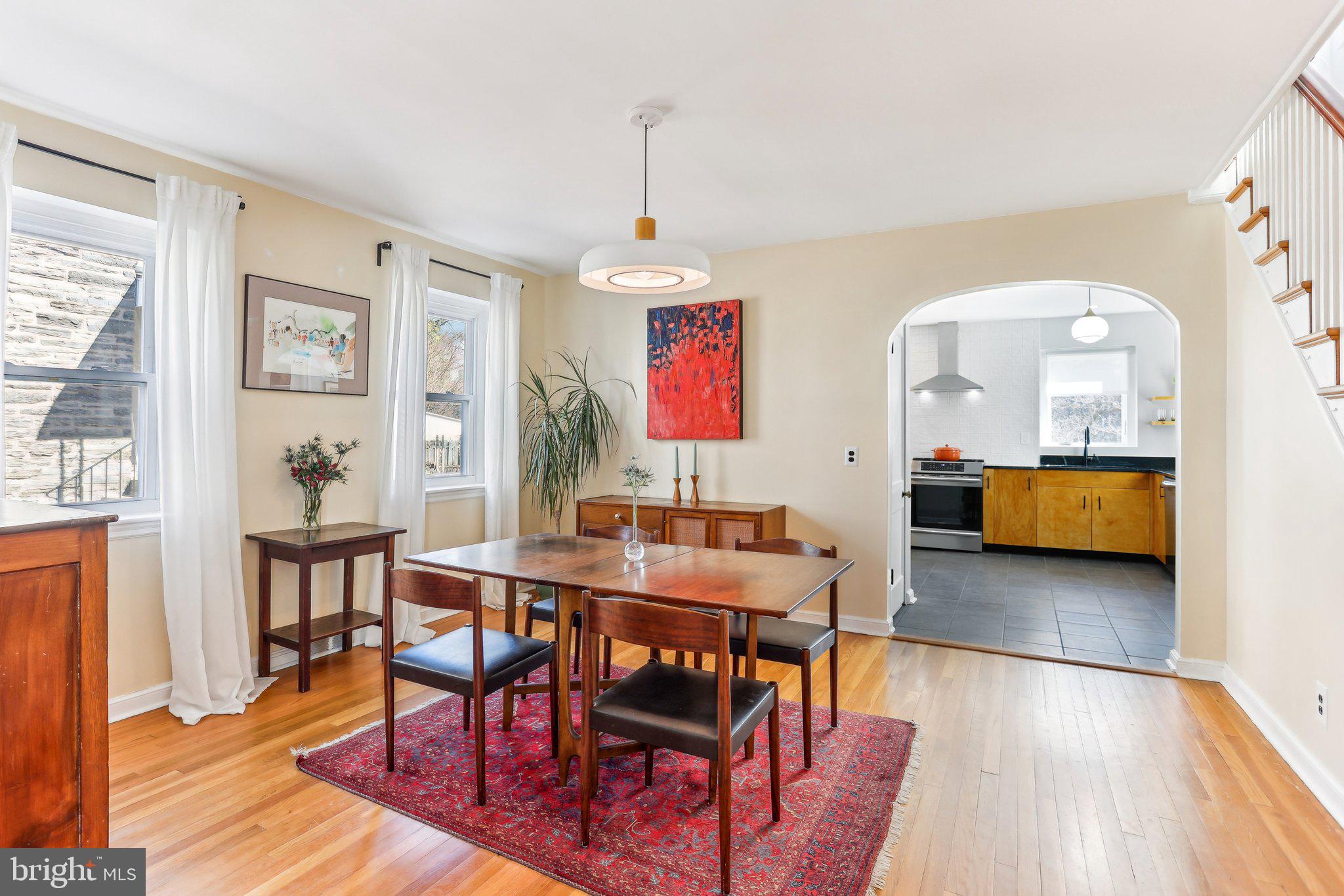 CHESTNUT HILL - Residential