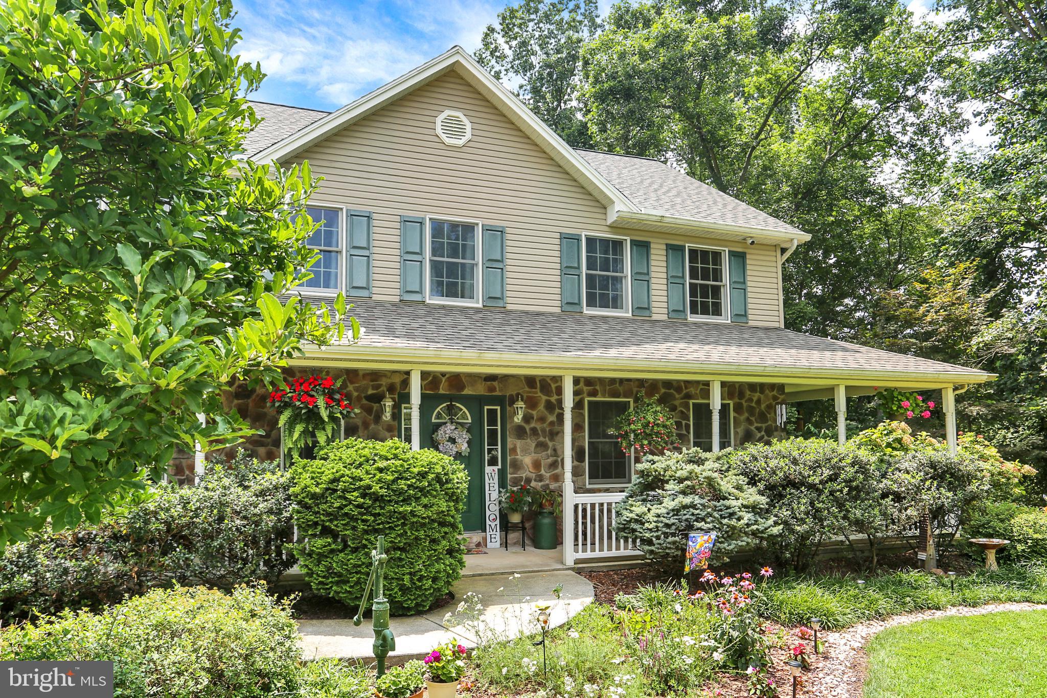 90 SARAH DRIVE