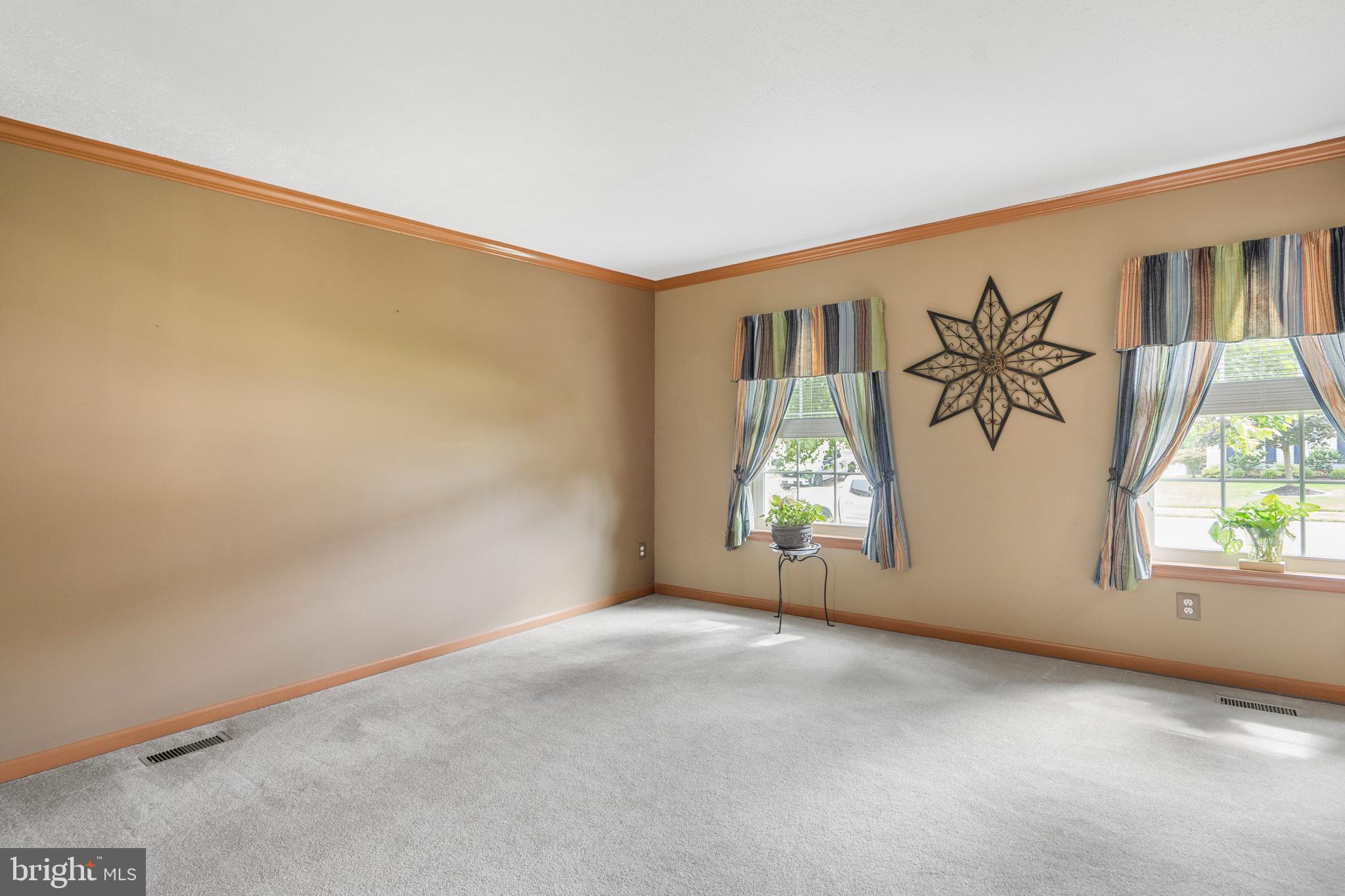 TUCHAHOE FARMS - Residential