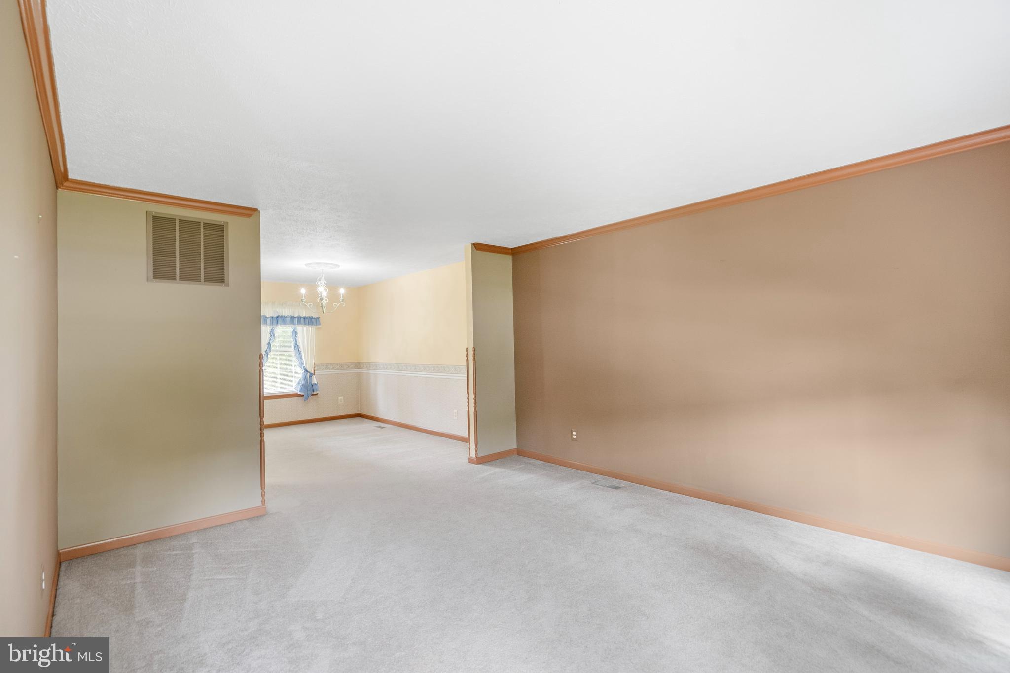 TUCHAHOE FARMS - Residential