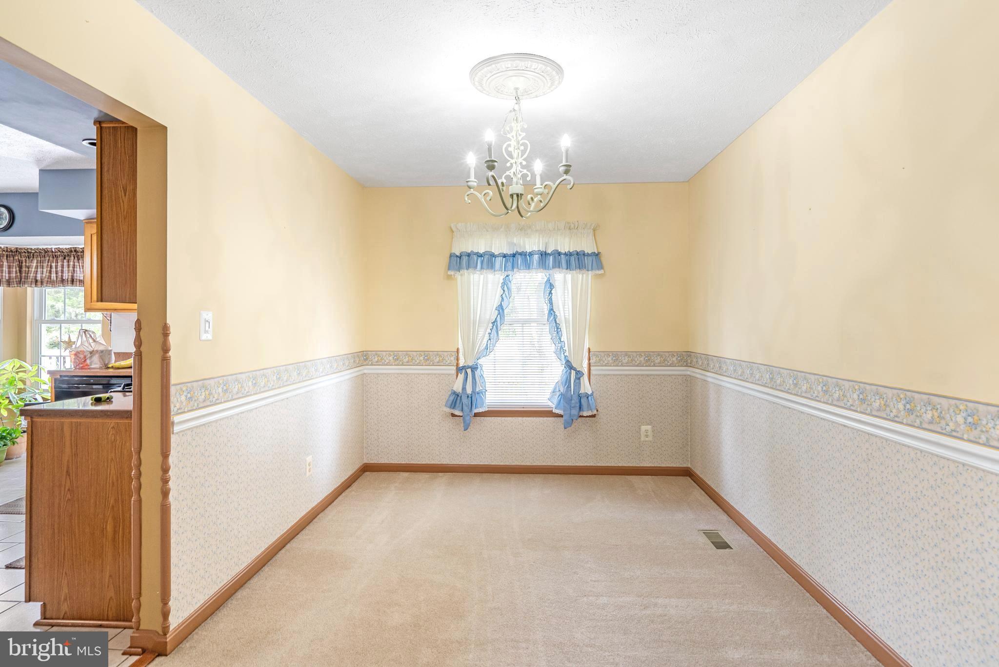 TUCHAHOE FARMS - Residential