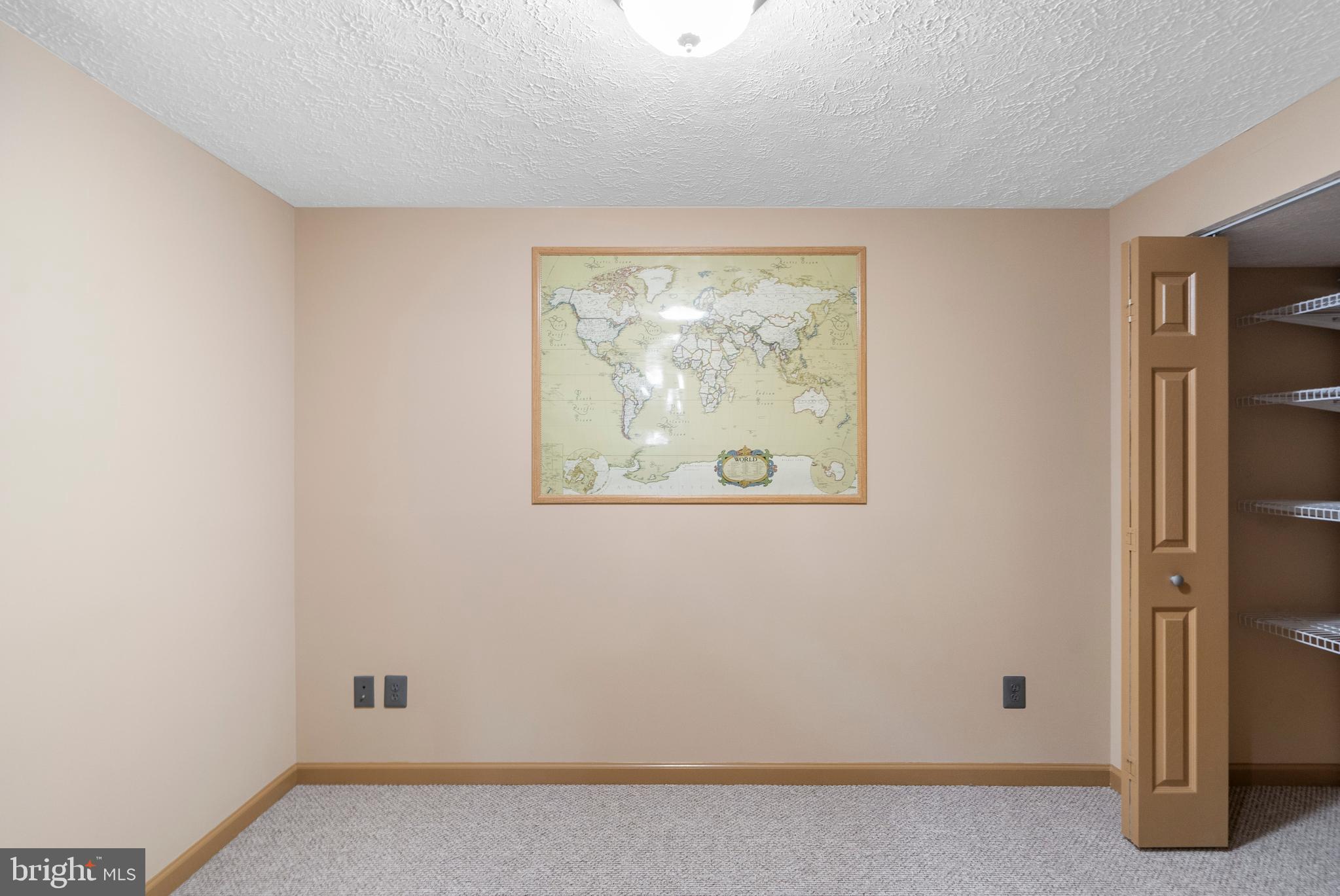 TUCHAHOE FARMS - Residential