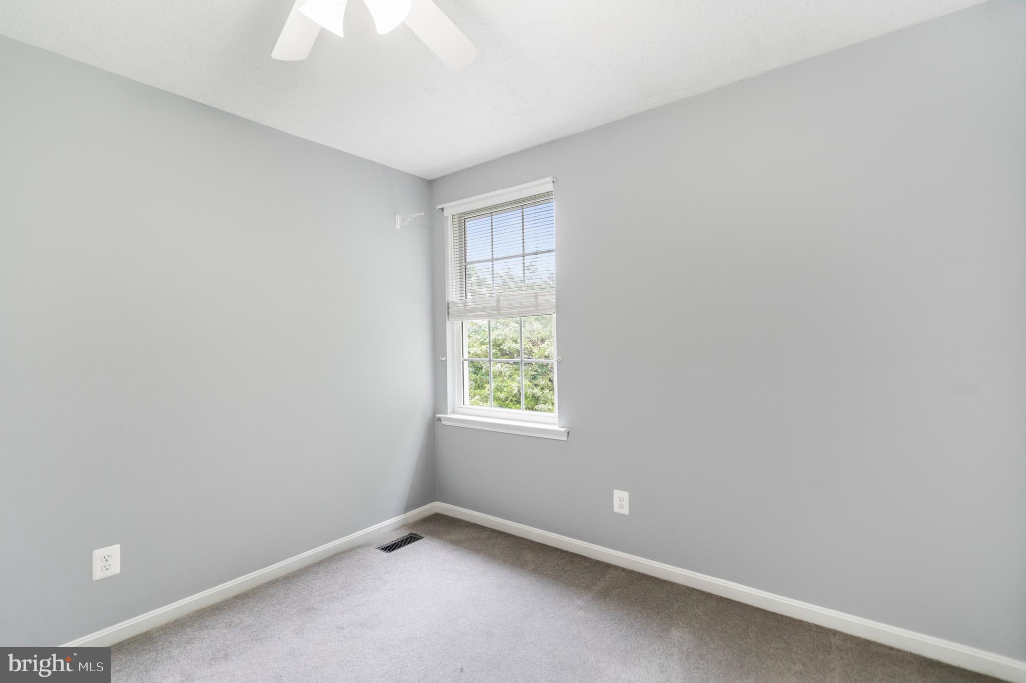 TUCHAHOE FARMS - Residential