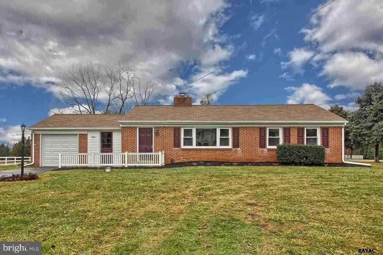 Sweet Country 3 Bedroom, 1 Bath Rancher in North Eastern Schools. Right next door to a horse farm. Very convenient to Rt. 83 and Harrisburg. Home boasts New Appliances, New Paint, Kitchen, Bath and more. You will love it. Come see it today.