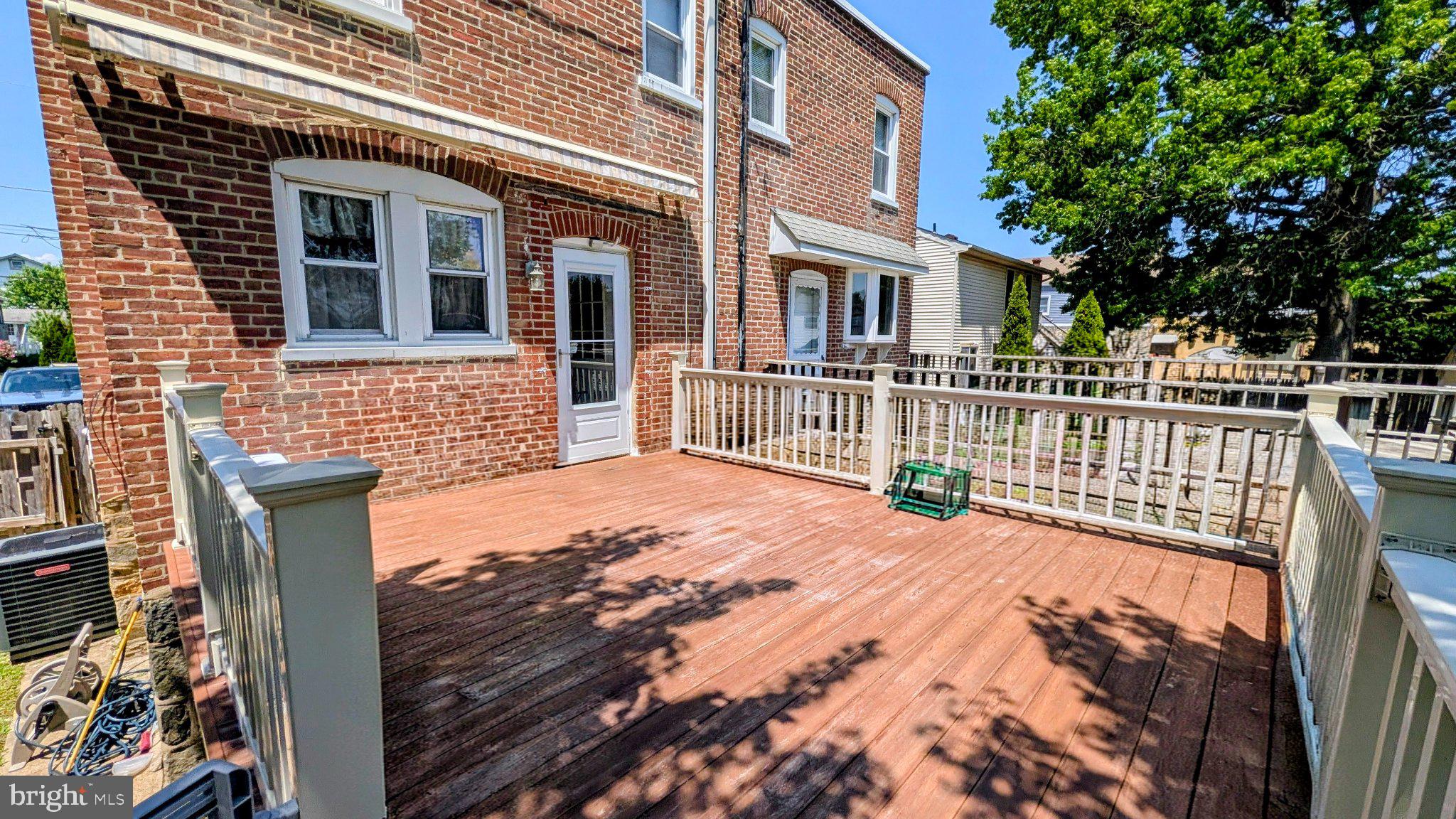 MILMONT PARK - Residential