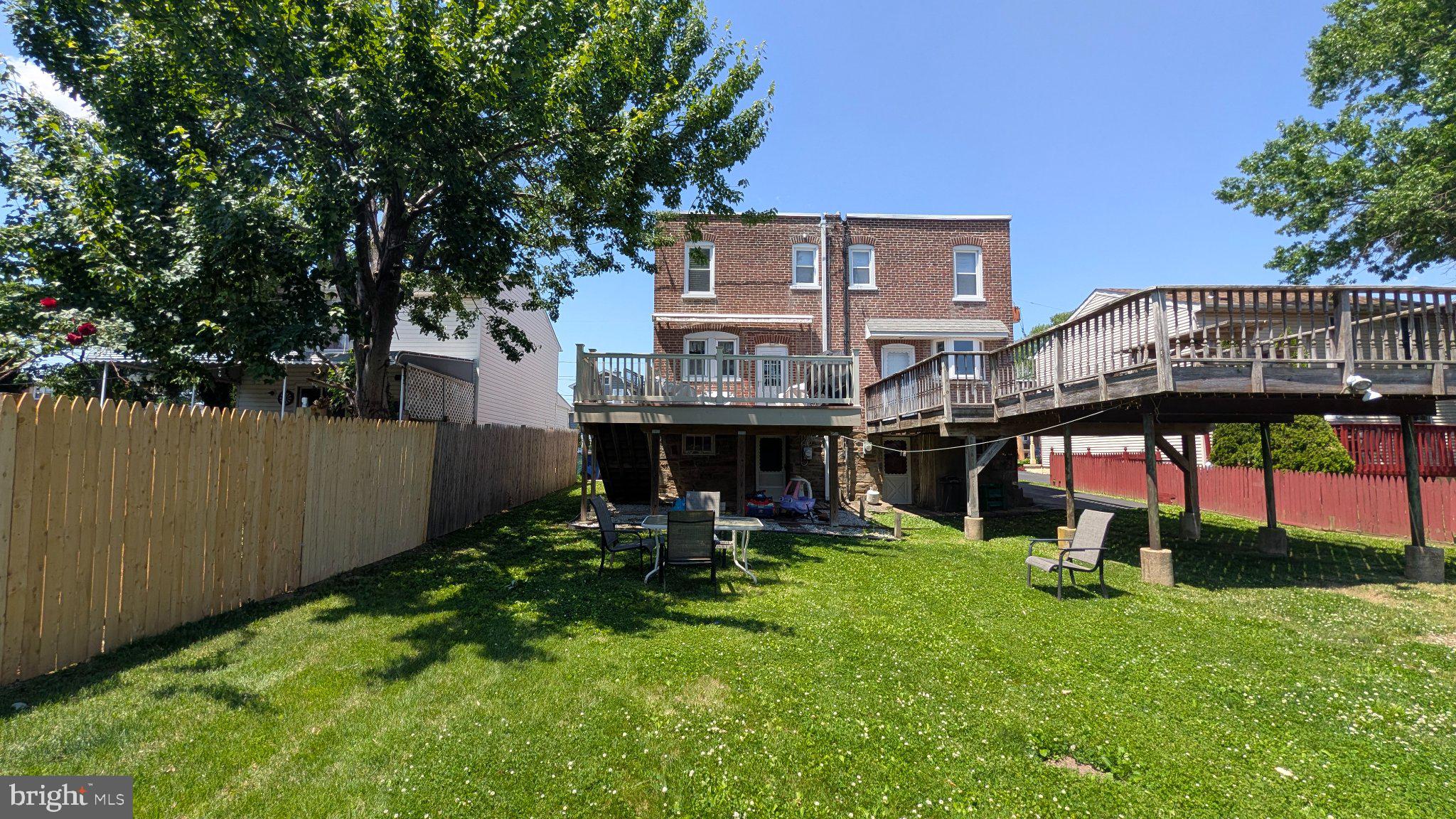 MILMONT PARK - Residential