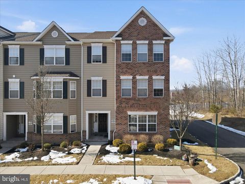 Townhouse For Sale - 3101 Goshen Drive<br/> PENNSBURG, PA 18073