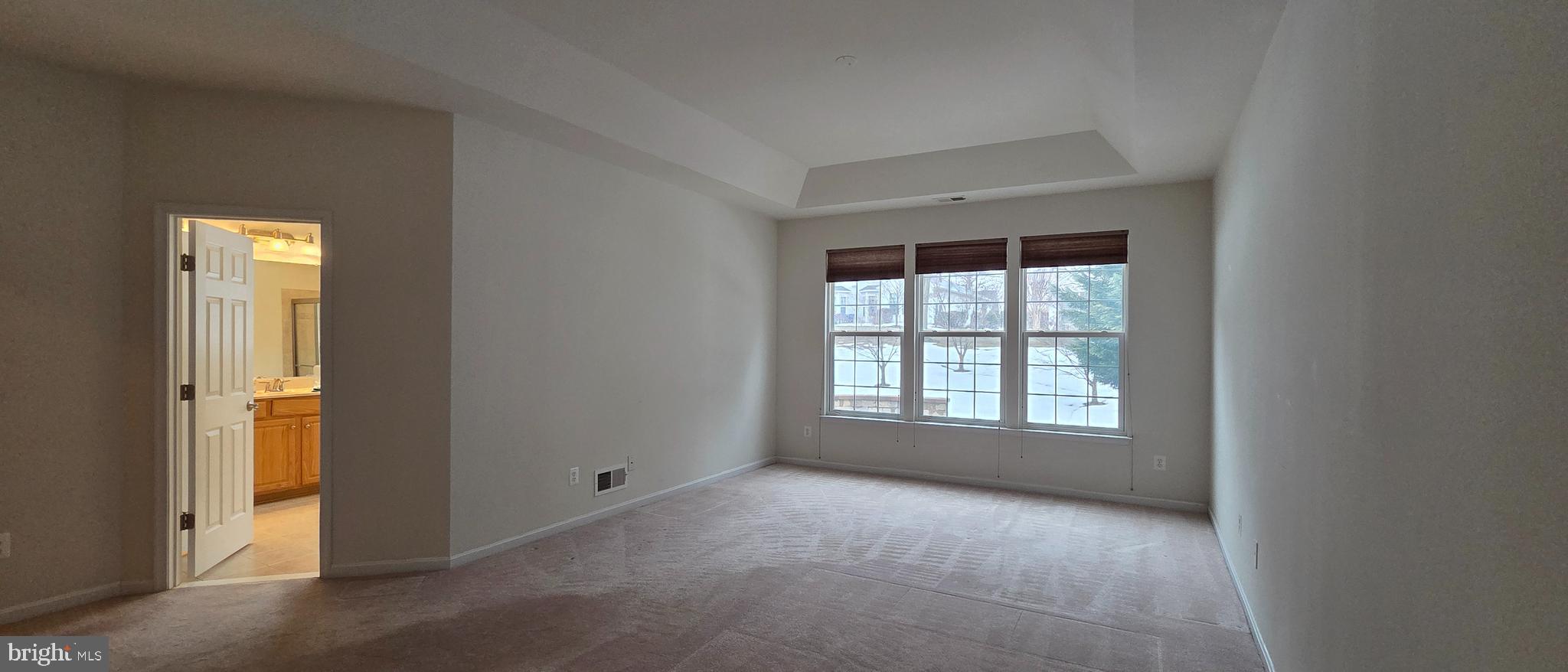 FOUR SEASONS IN HISTORIC VIRGINIA - Residential