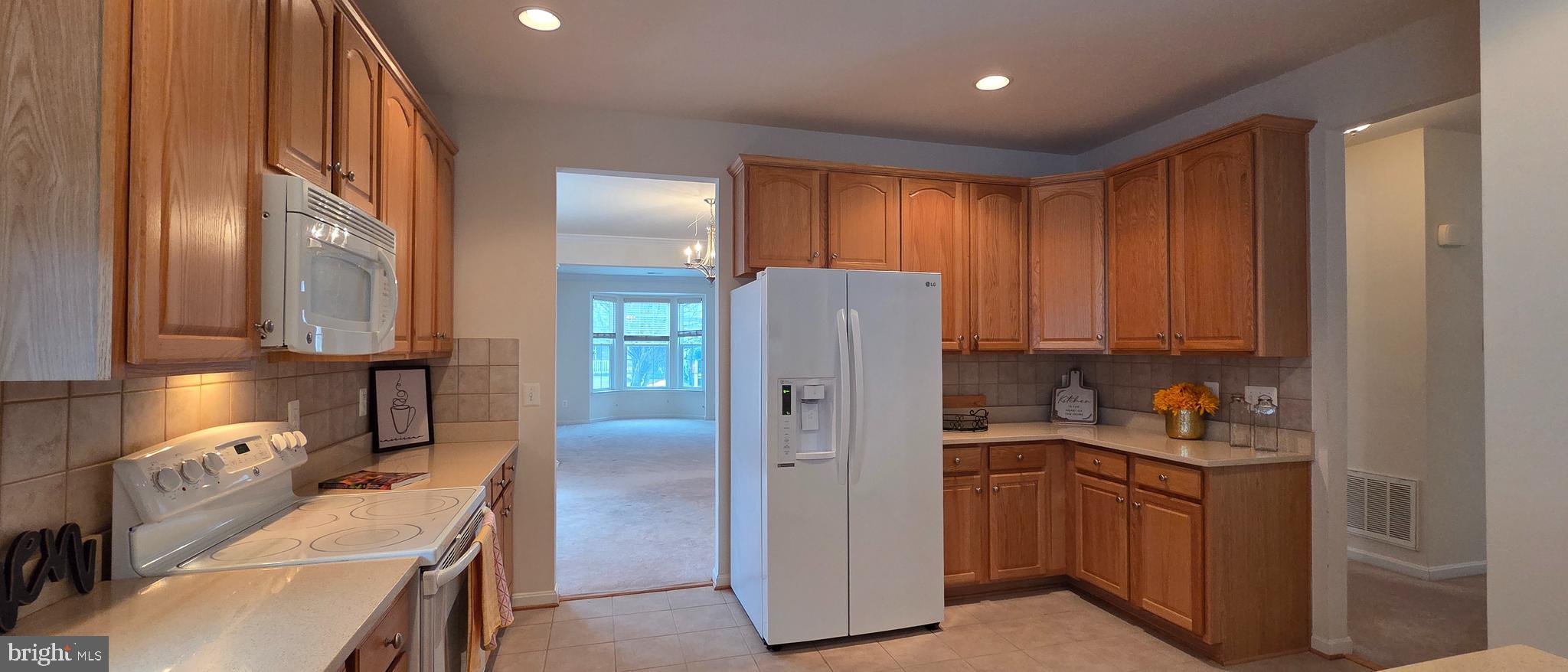 FOUR SEASONS IN HISTORIC VIRGINIA - Residential