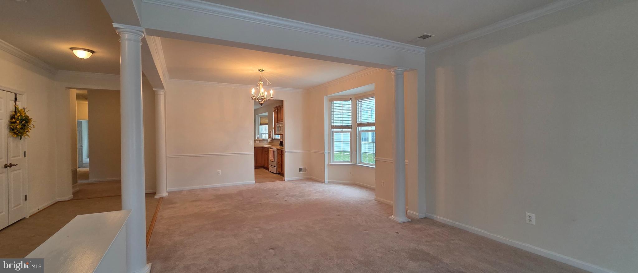 FOUR SEASONS IN HISTORIC VIRGINIA - Residential