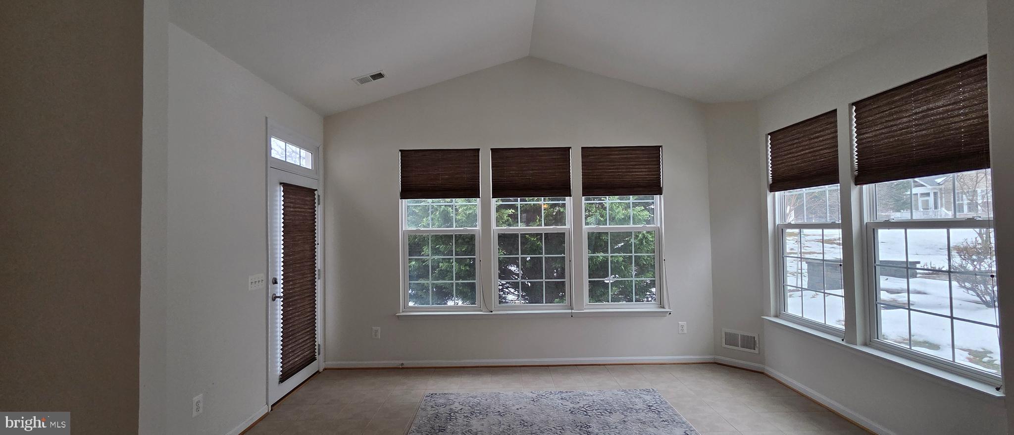 FOUR SEASONS IN HISTORIC VIRGINIA - Residential