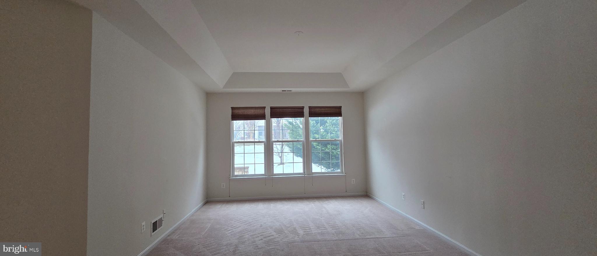 FOUR SEASONS IN HISTORIC VIRGINIA - Residential