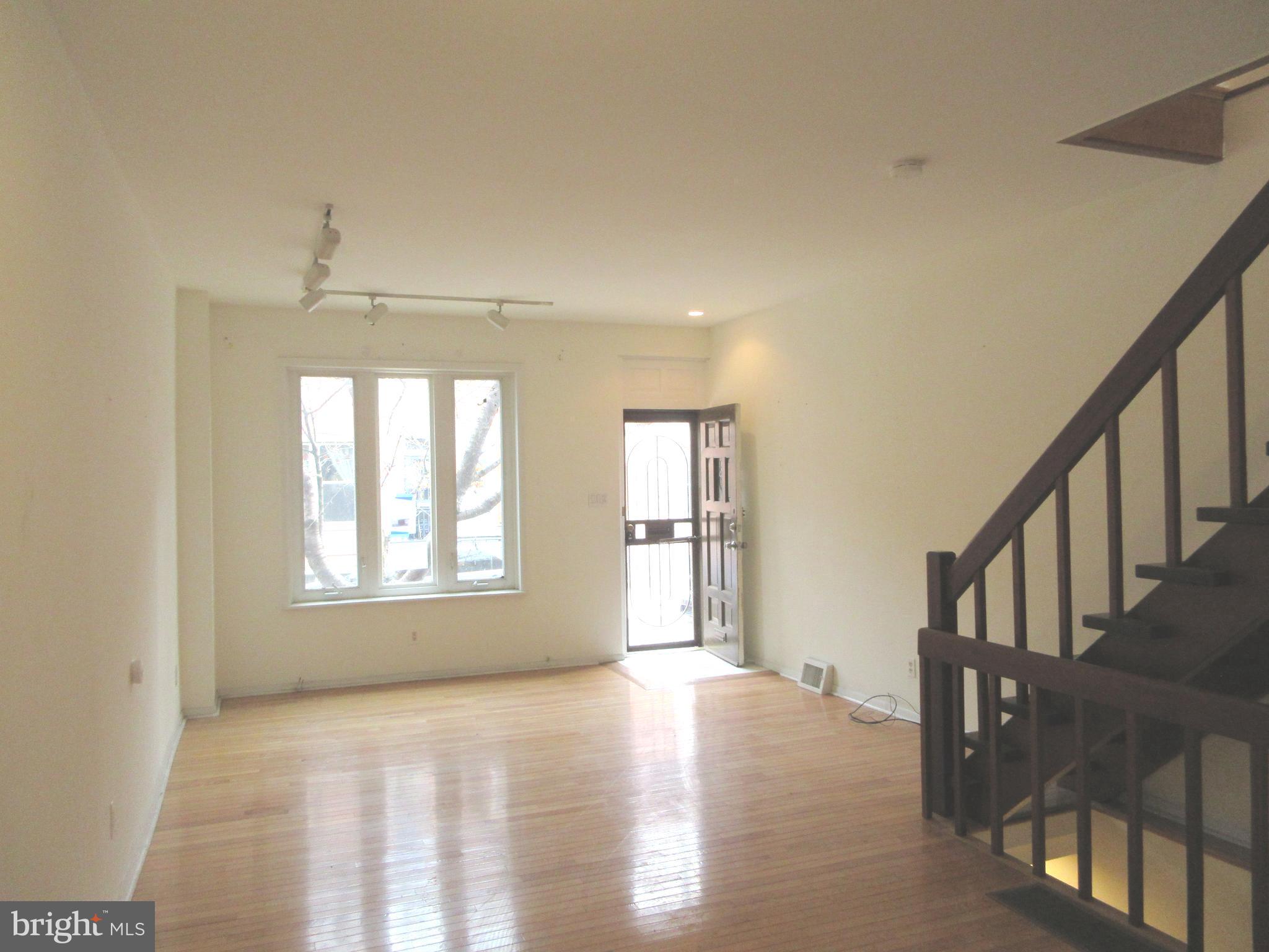 2444 S LAMBERT STREET