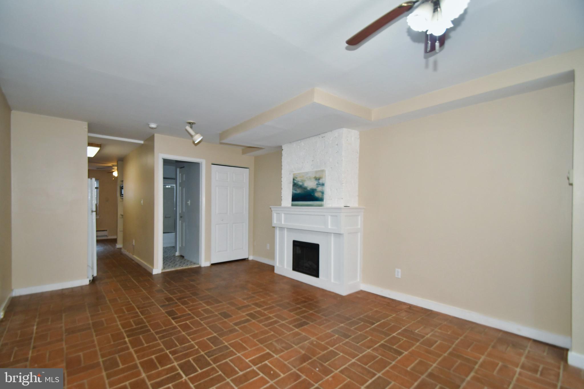 FEDERAL HILL HISTORIC DISTRICT - Residential Lease