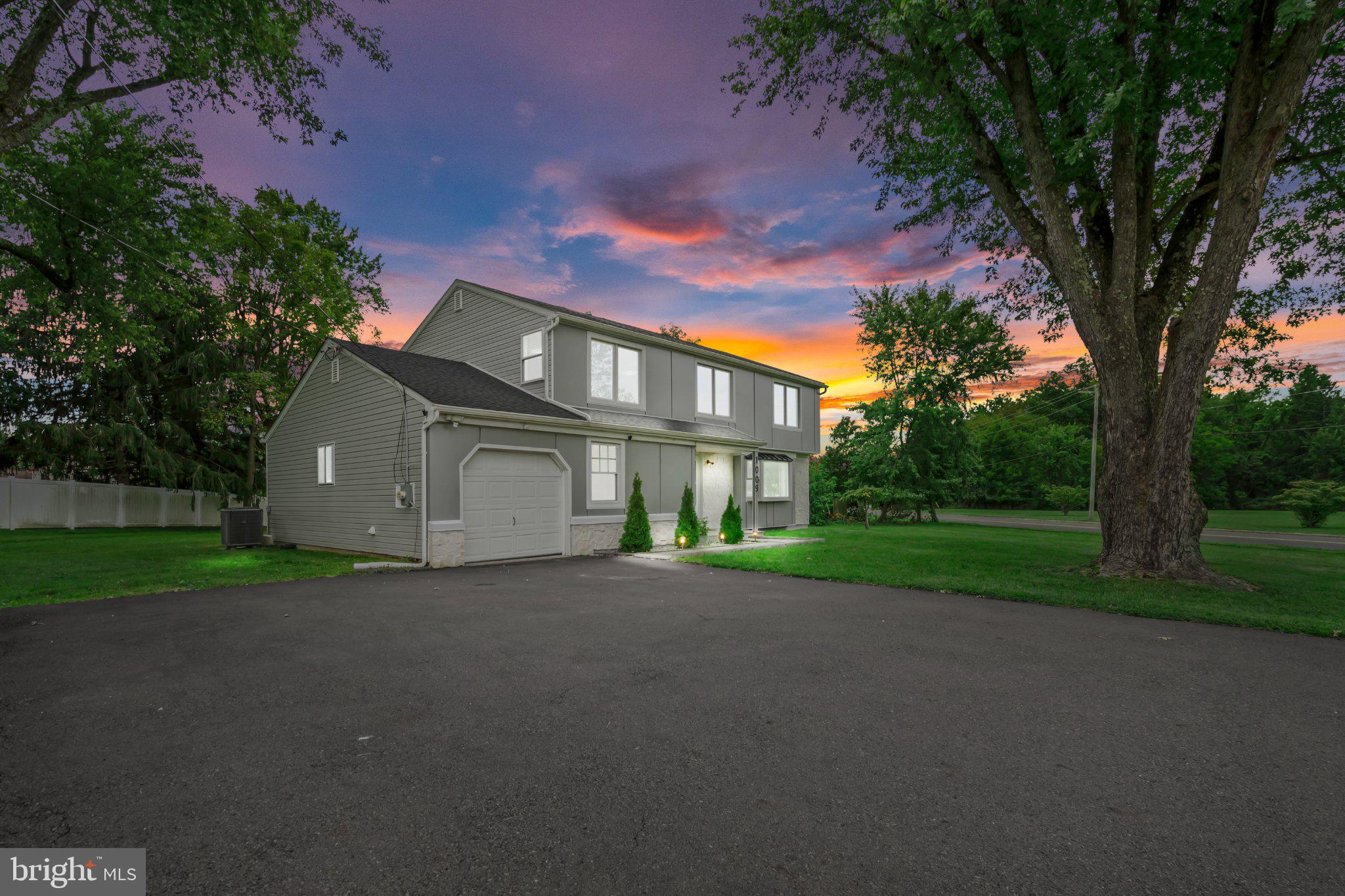 1009 LOG COLLEGE DRIVE