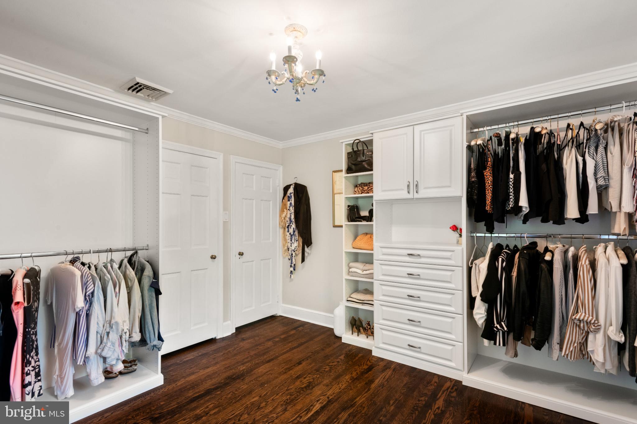 BRYN MAWR - Residential