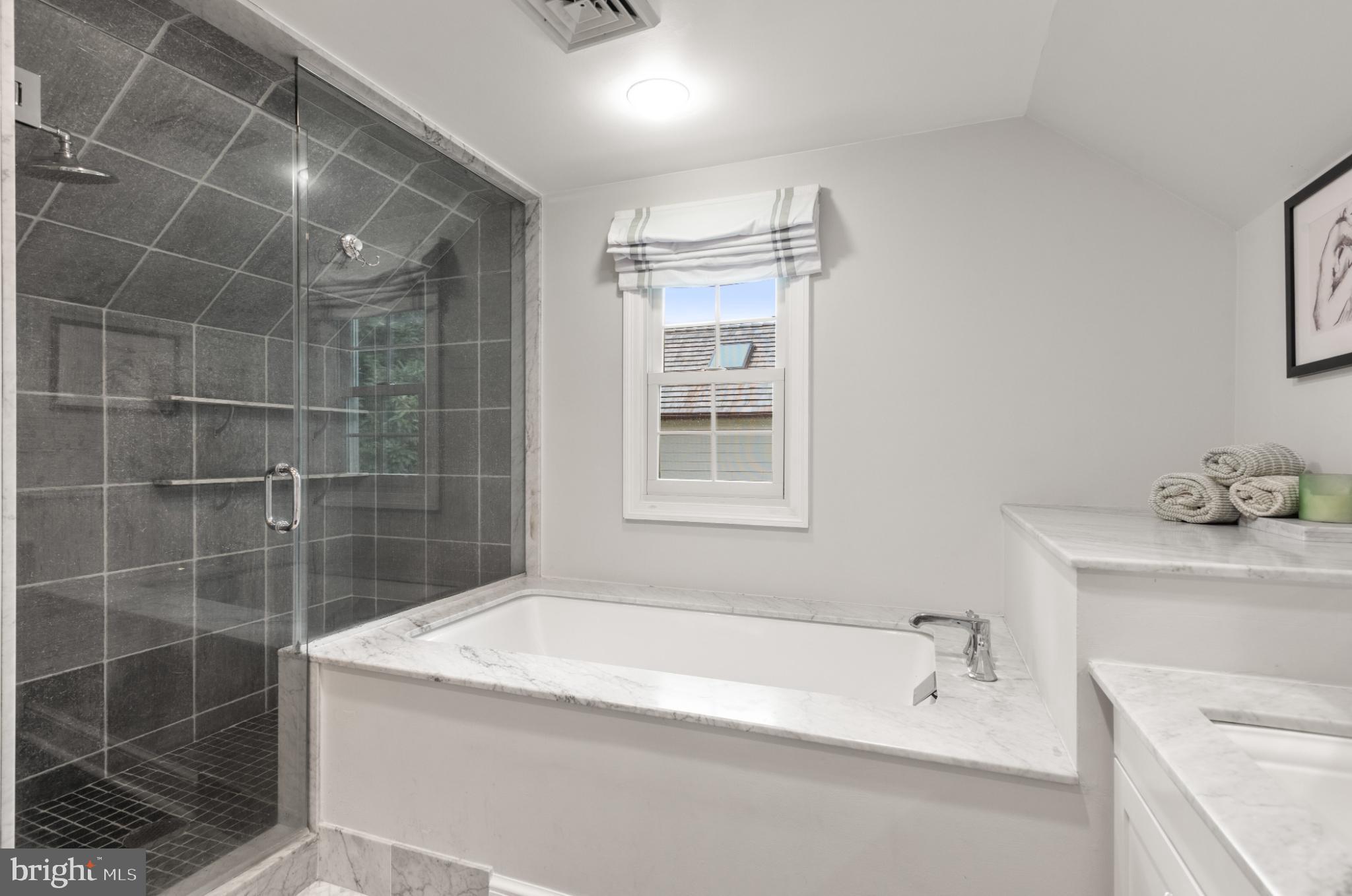 BRYN MAWR - Residential