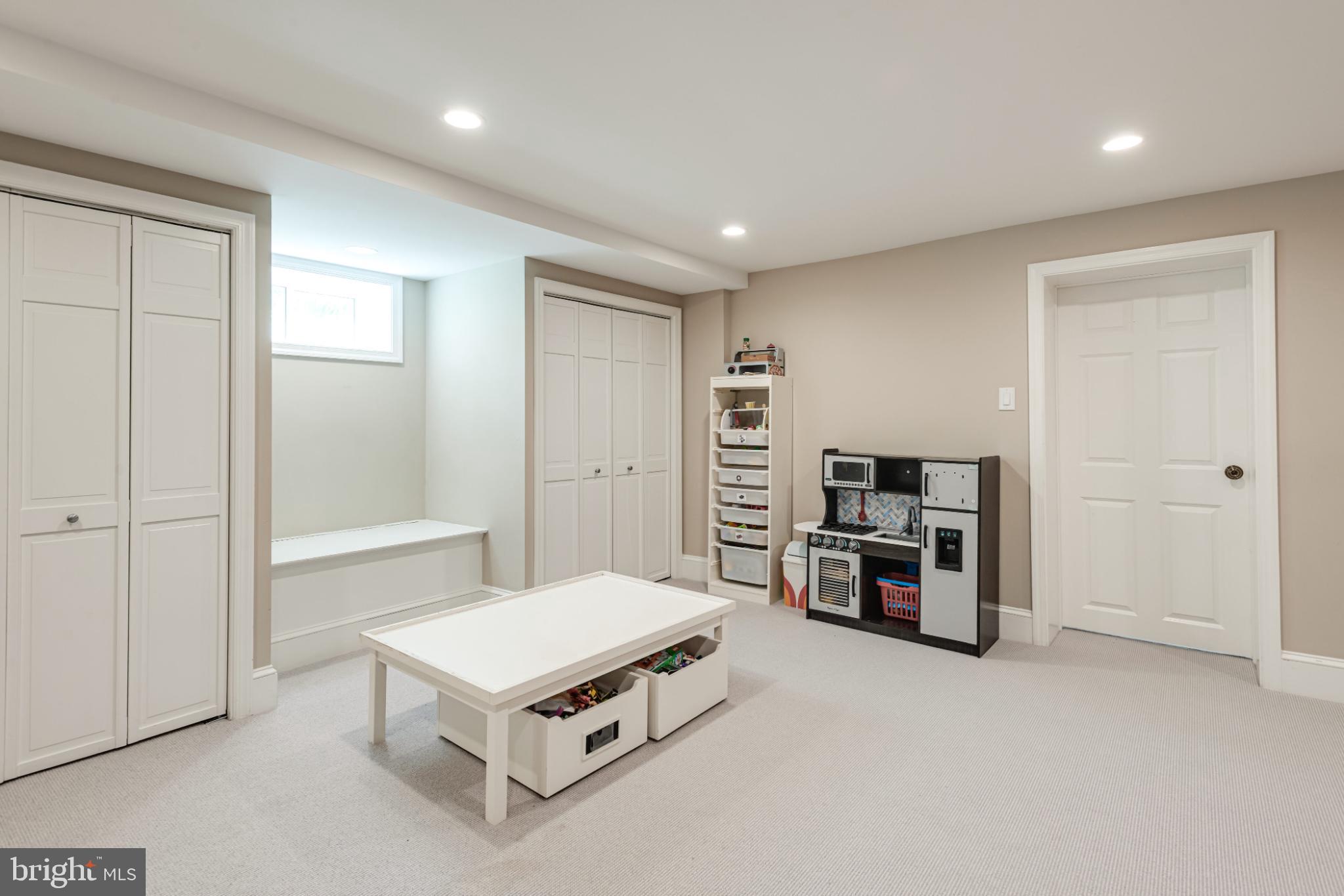 BRYN MAWR - Residential