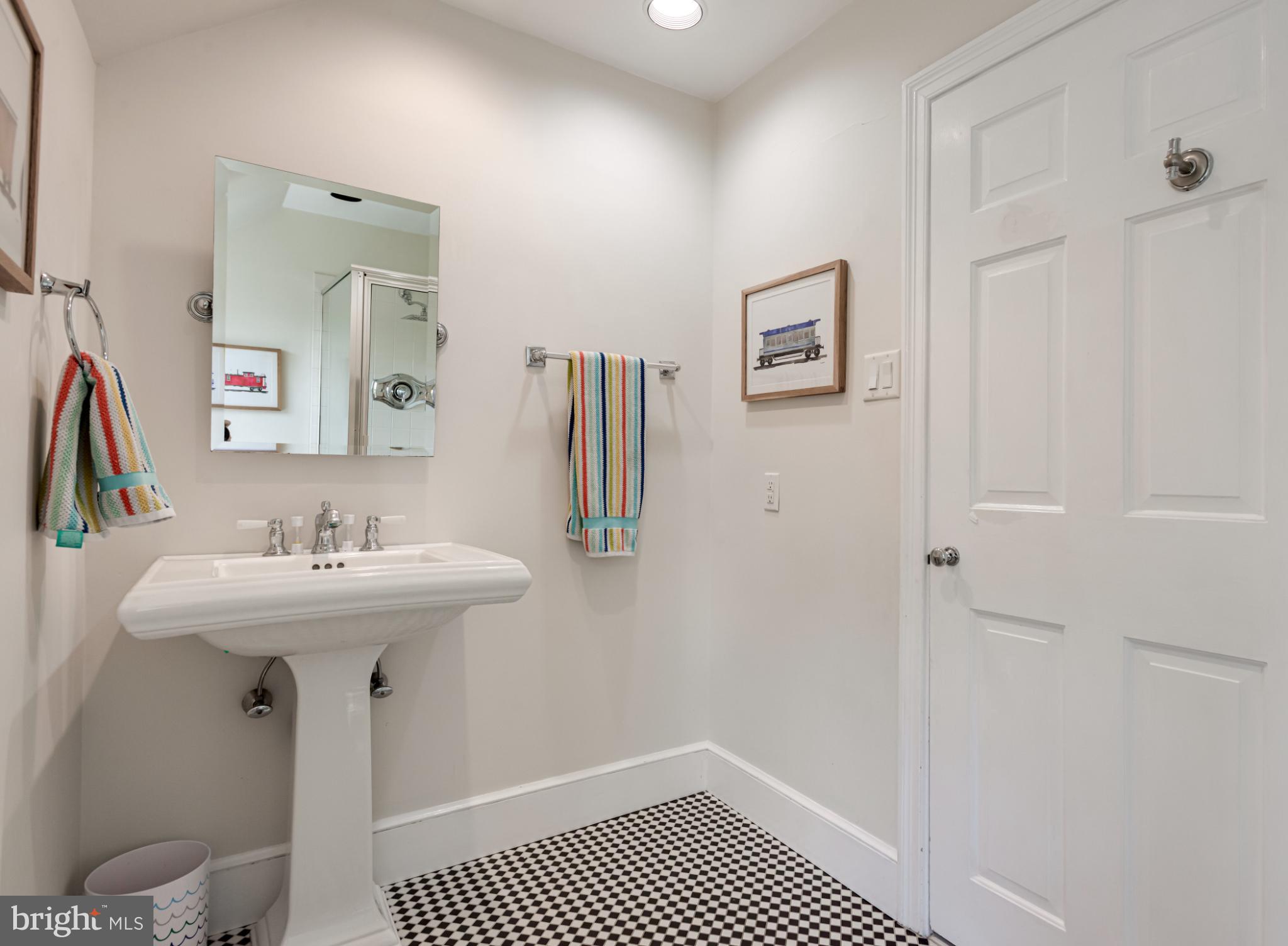 BRYN MAWR - Residential