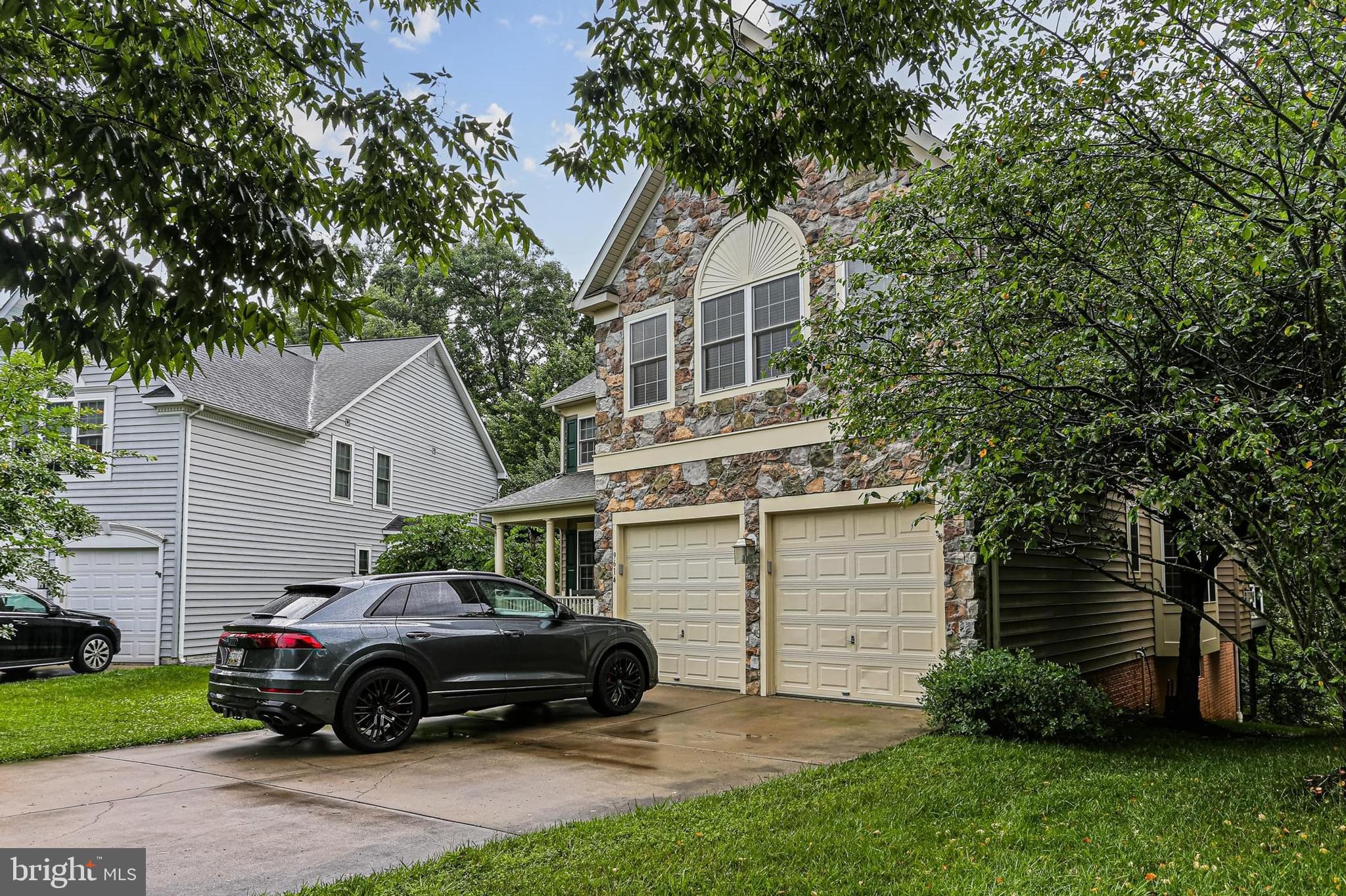 9614 MEADOW FLOWERS COURT