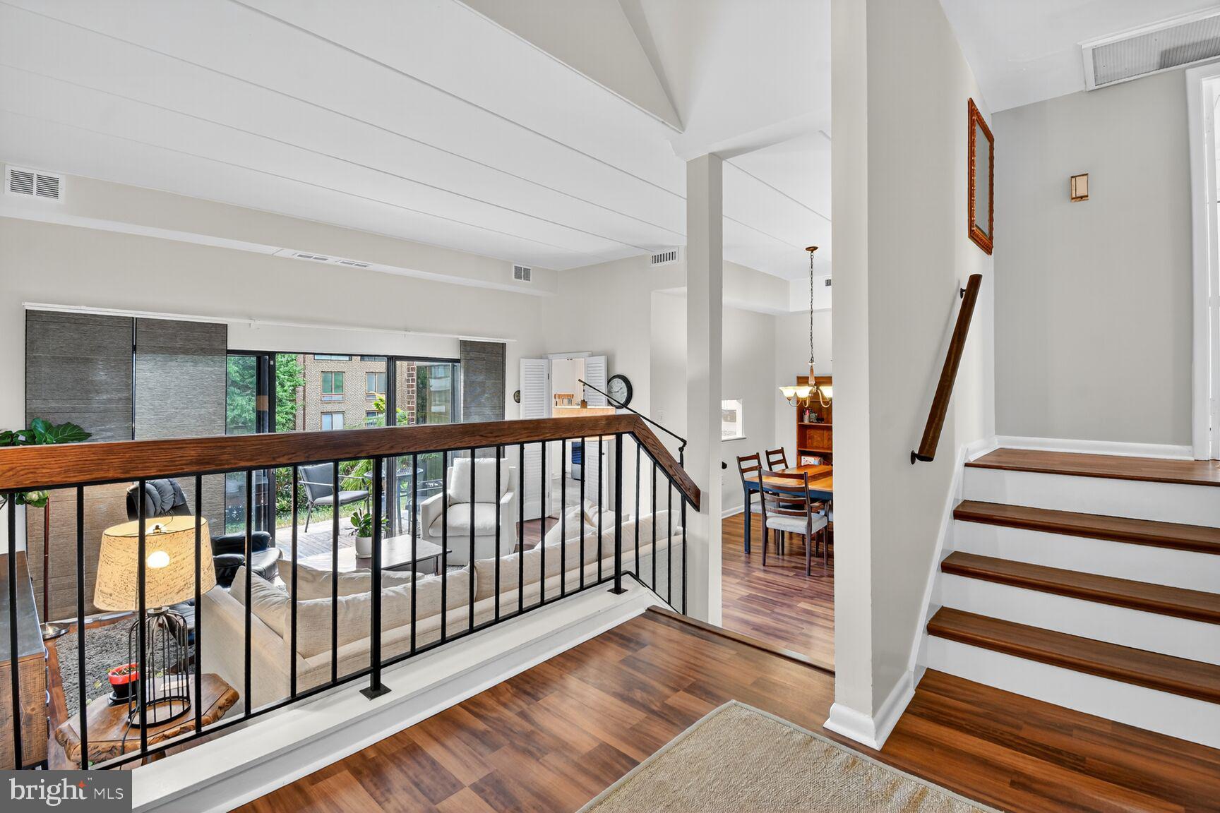 126 ROBERTS LANE 101