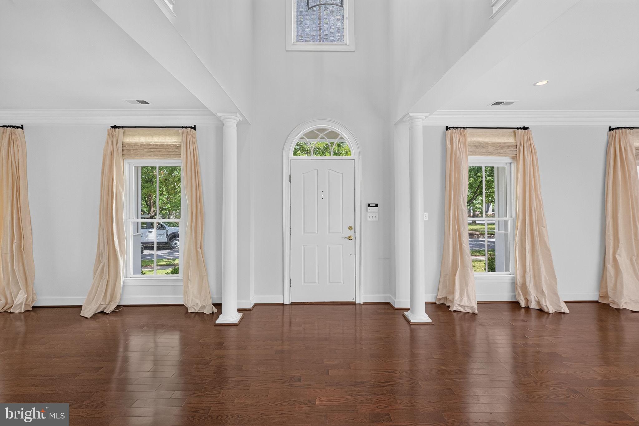 506 GOLDEN OAK TERRACE