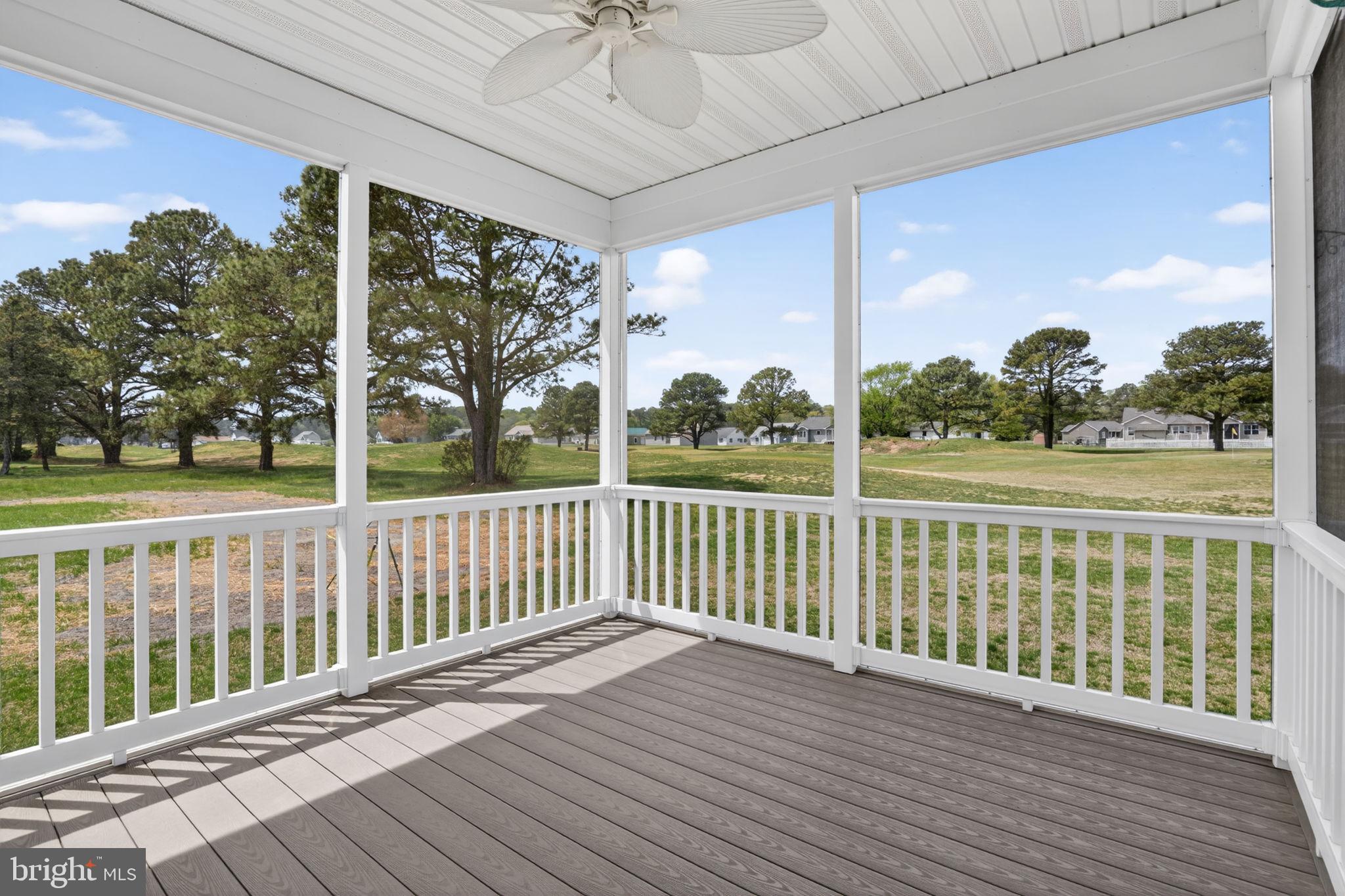 CAPTAIN'S COVE - Residential