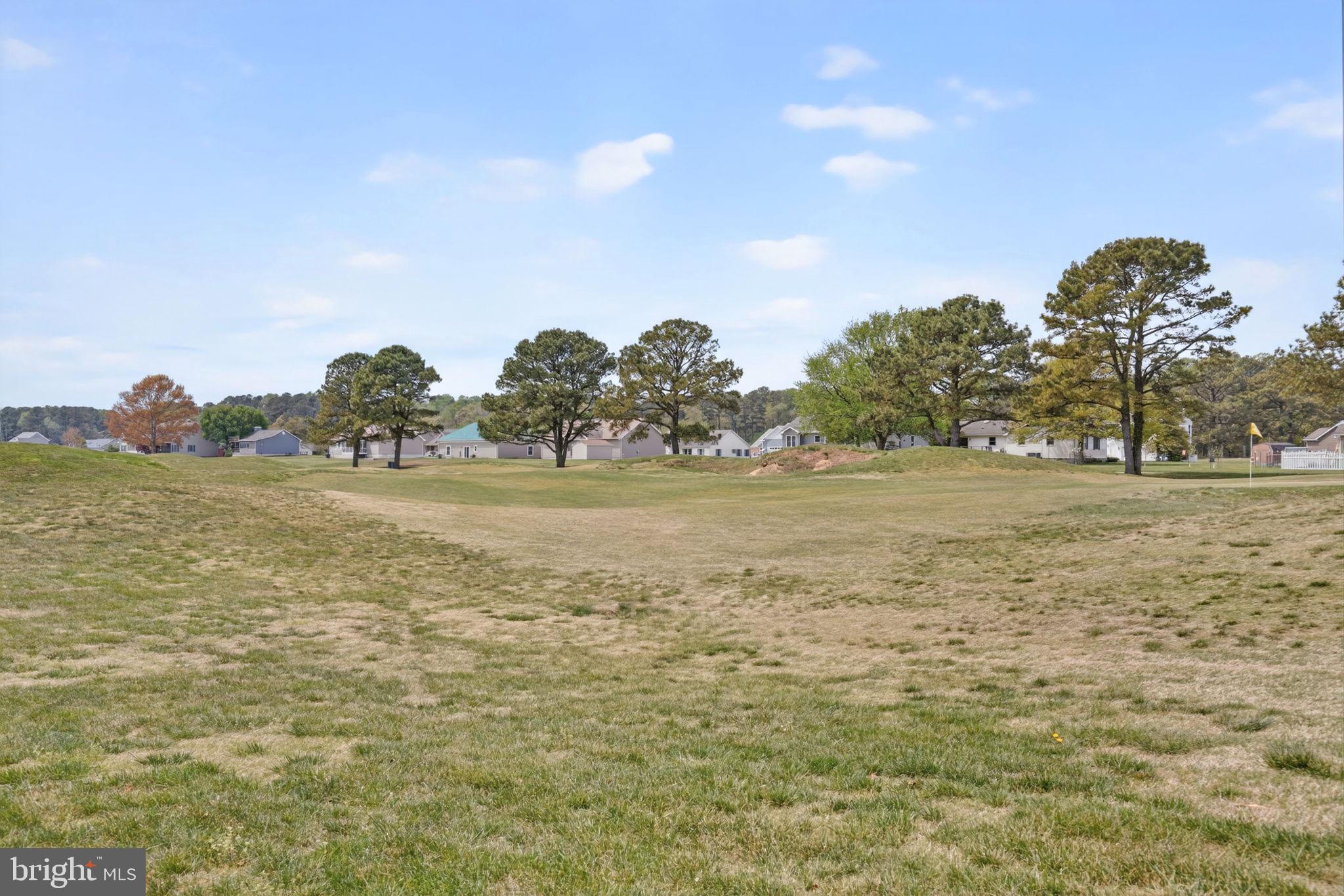 CAPTAIN'S COVE - Residential