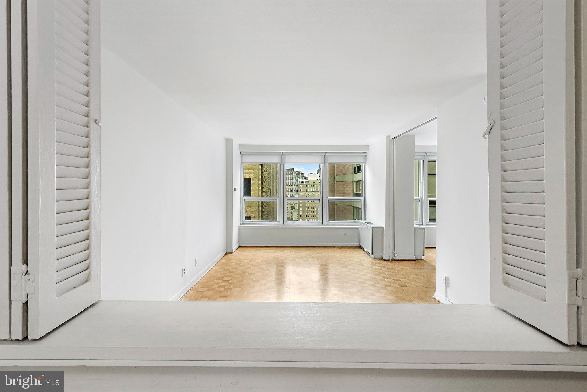 226 W RITTENHOUSE SQUARE 30 2717