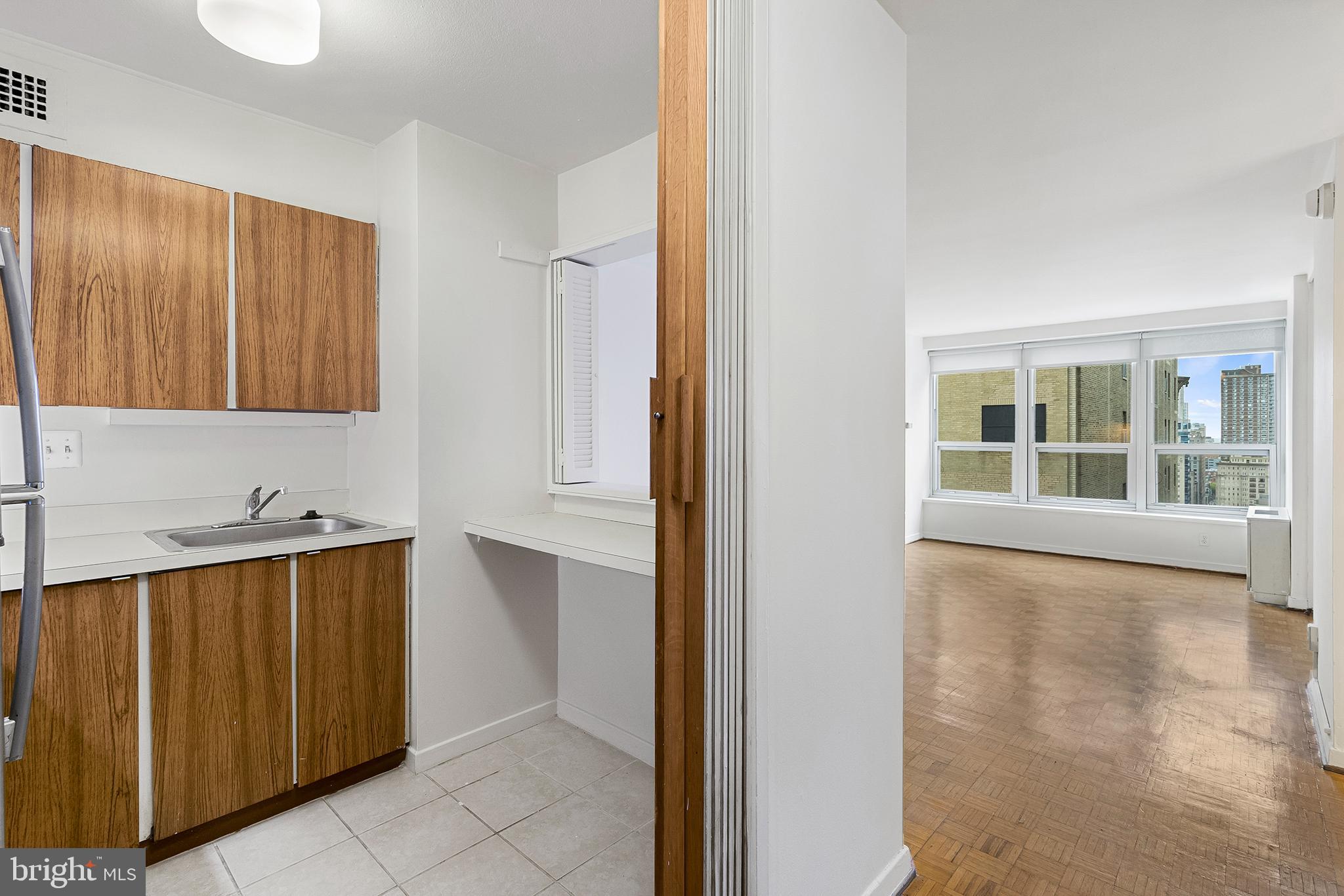 226 W RITTENHOUSE SQUARE 30 2717