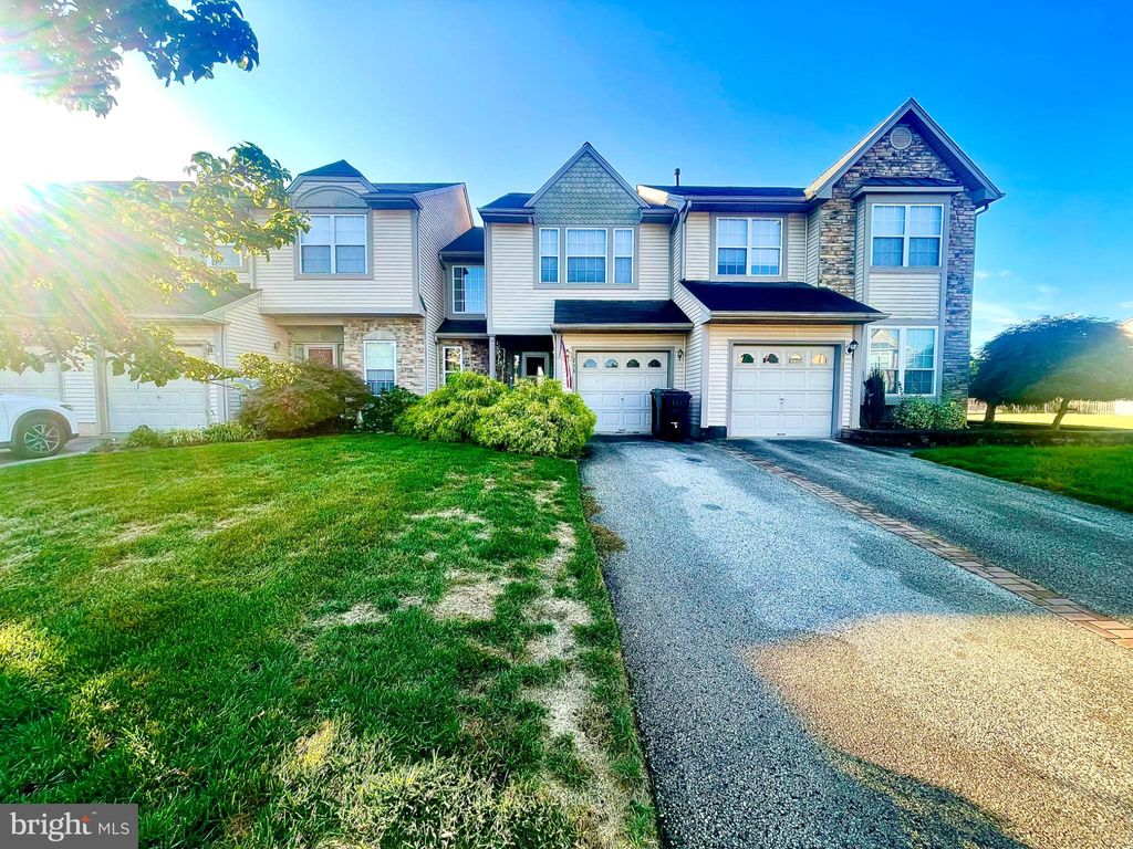 Photo of 238 Roosevelt Boulevard, BERLIN, NJ 08009 (MLS # NJCD2103482)