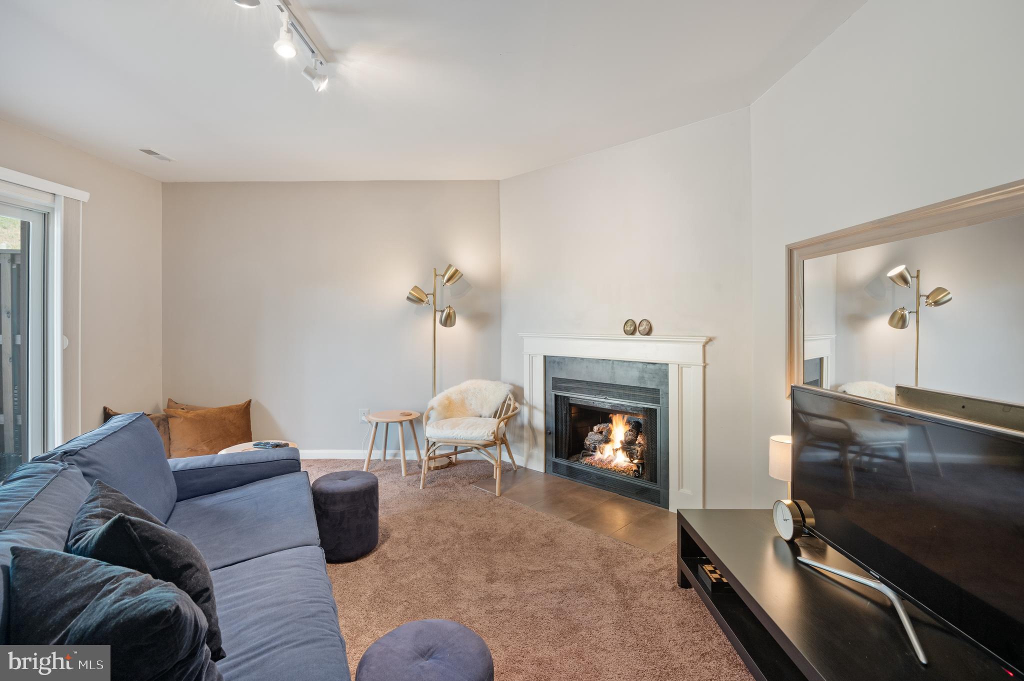 LOVETON FARMS - Residential