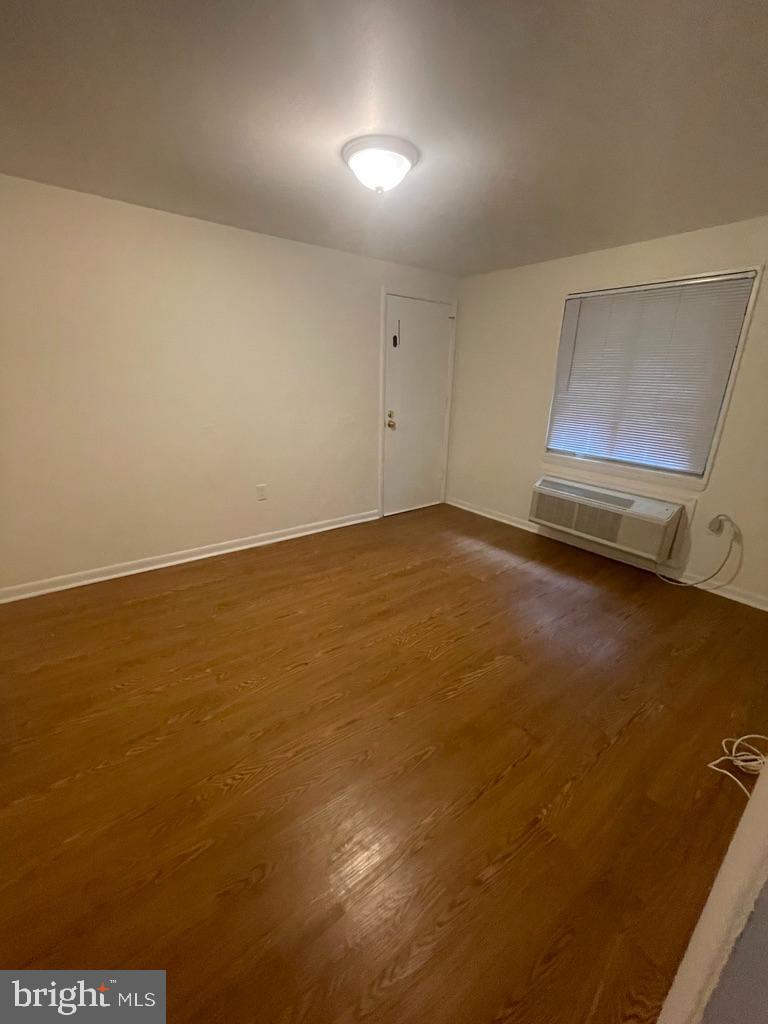 COURT OF HENDERSON - Residential Lease