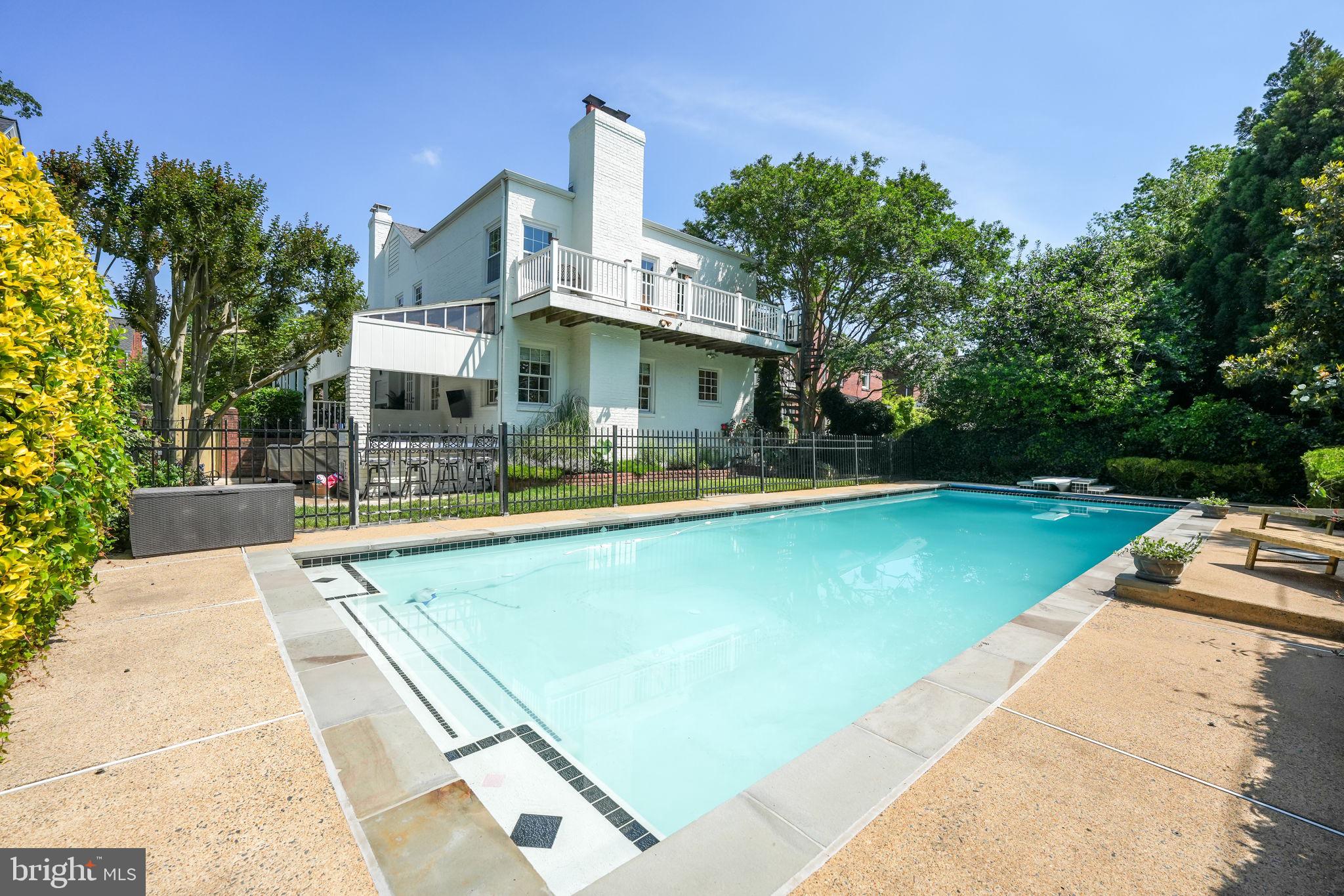 JEFFERSON PARK - Residential