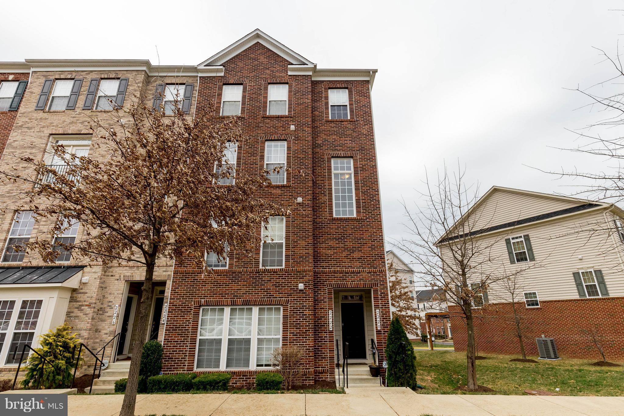 POTOMAC CLUB - Residential