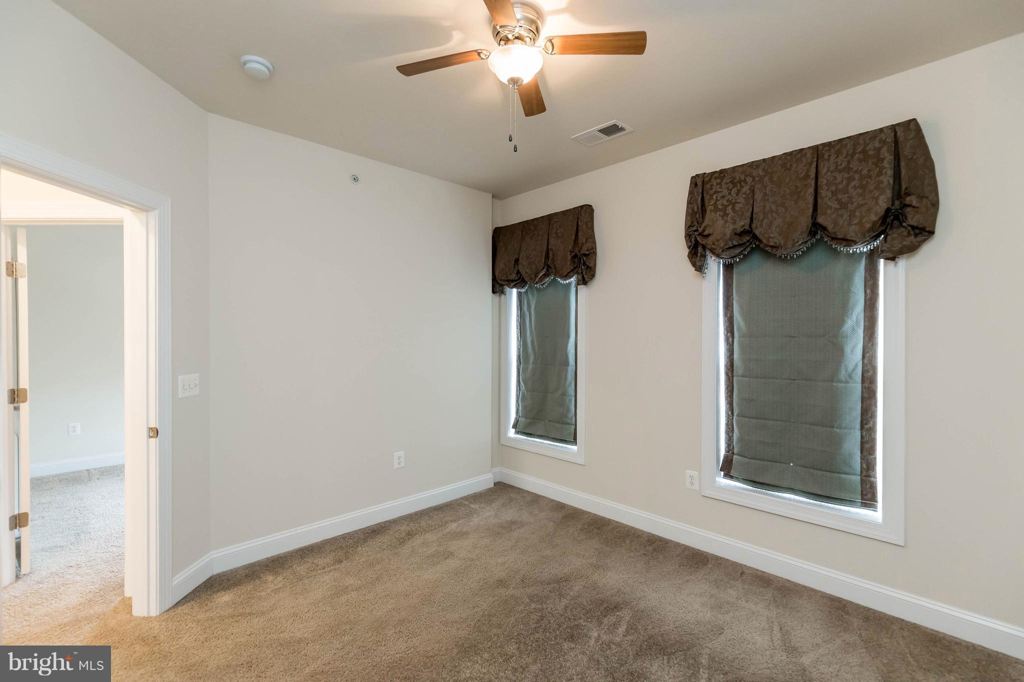 POTOMAC CLUB - Residential