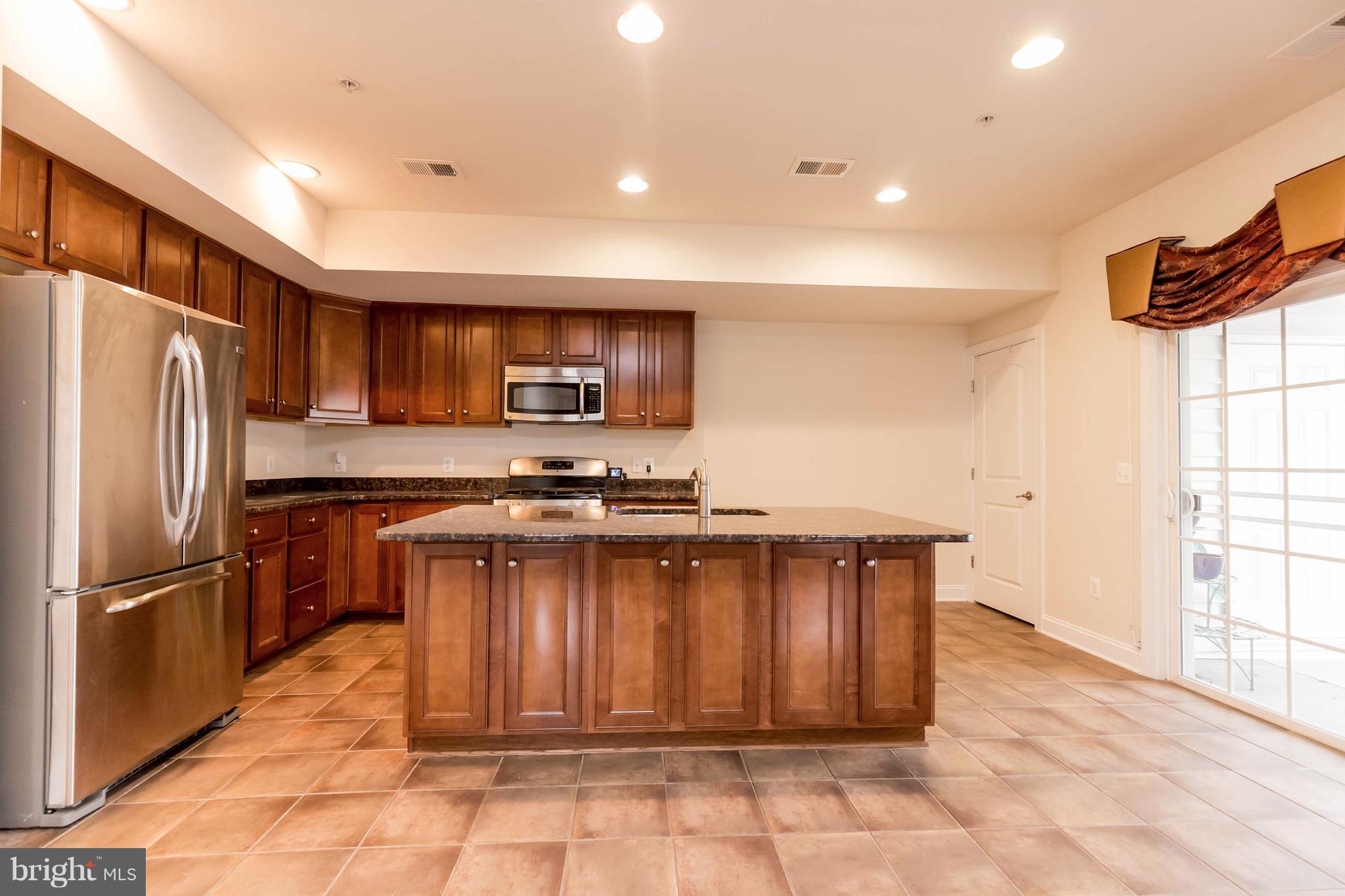 POTOMAC CLUB - Residential