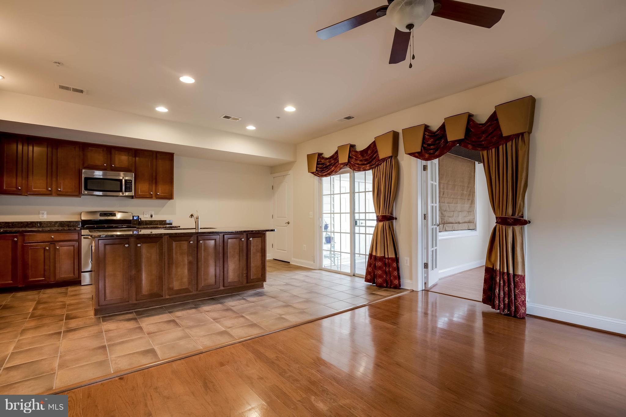 POTOMAC CLUB - Residential