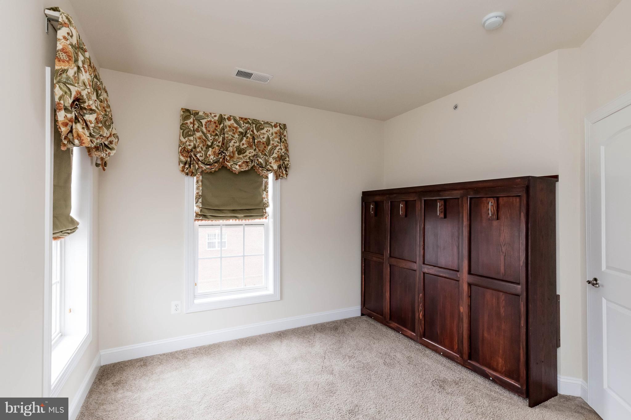 POTOMAC CLUB - Residential