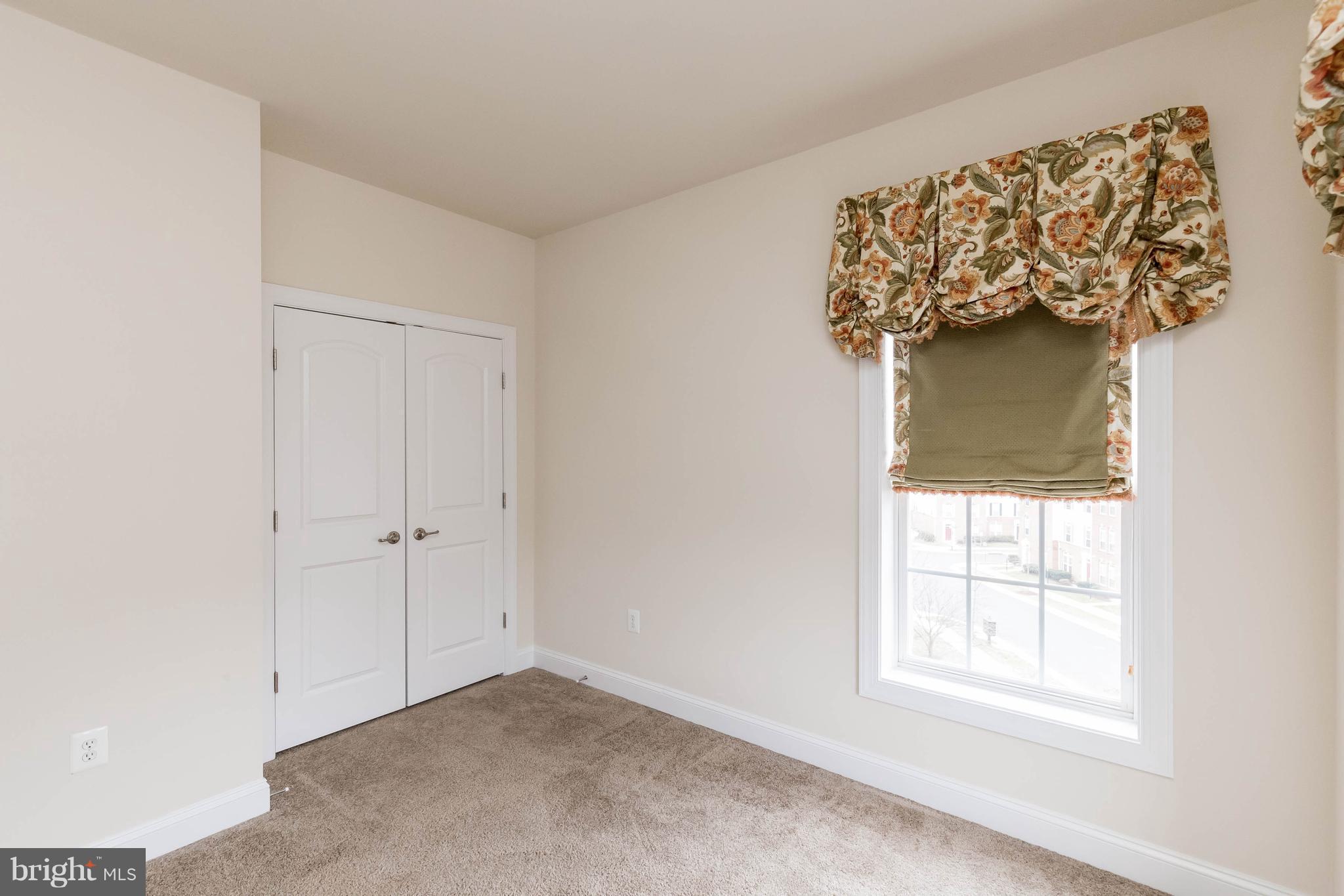 POTOMAC CLUB - Residential