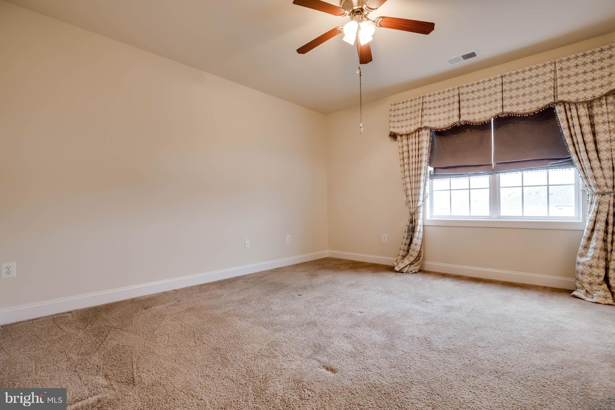 POTOMAC CLUB - Residential