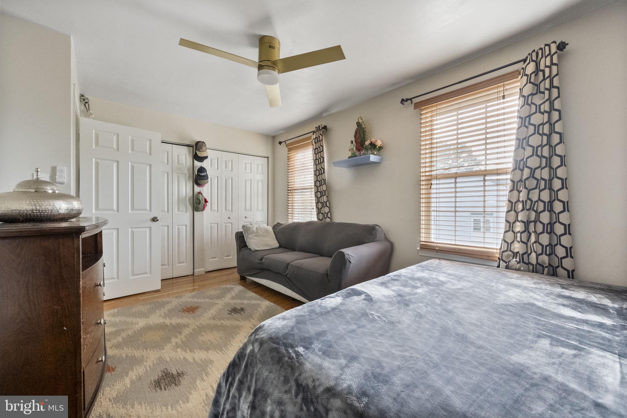 TUDOR OAKS (TH) - Residential