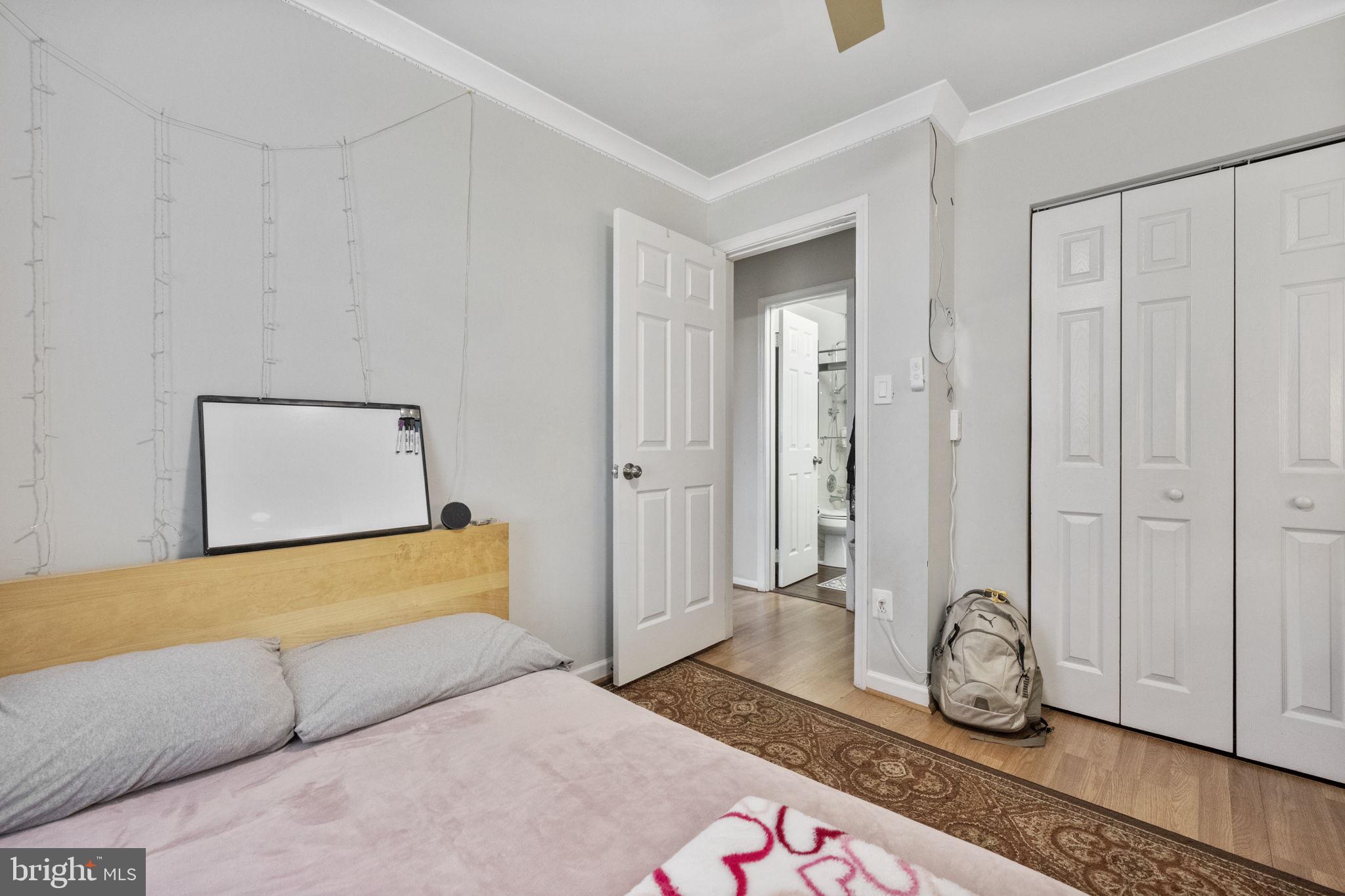 TUDOR OAKS (TH) - Residential