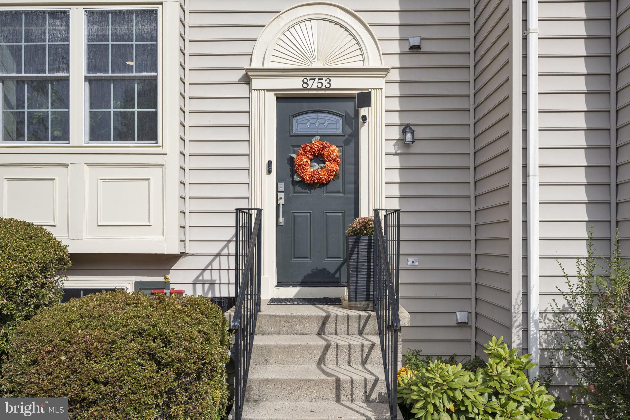 TUDOR OAKS (TH) - Residential