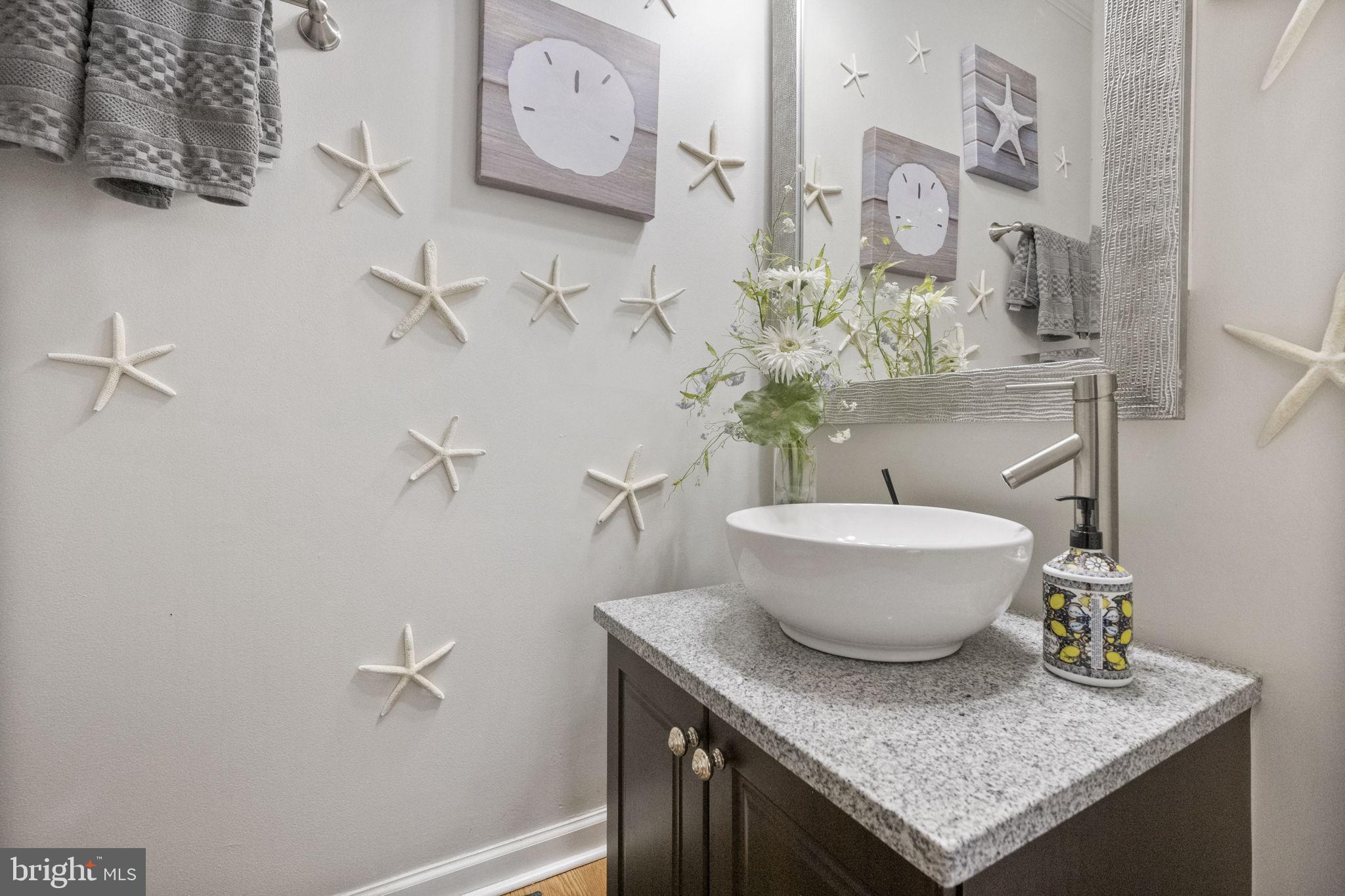 TUDOR OAKS (TH) - Residential