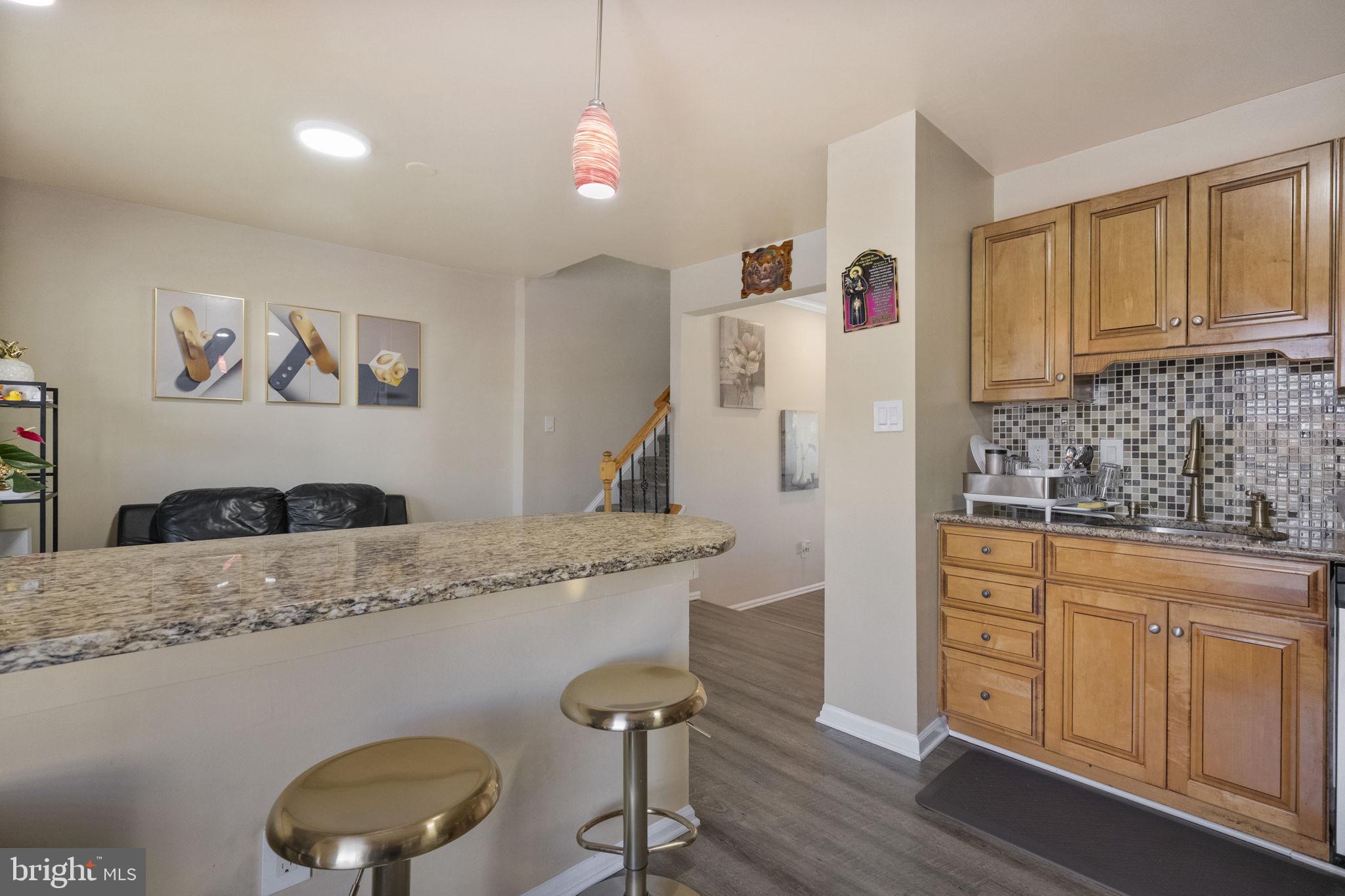 TUDOR OAKS (TH) - Residential