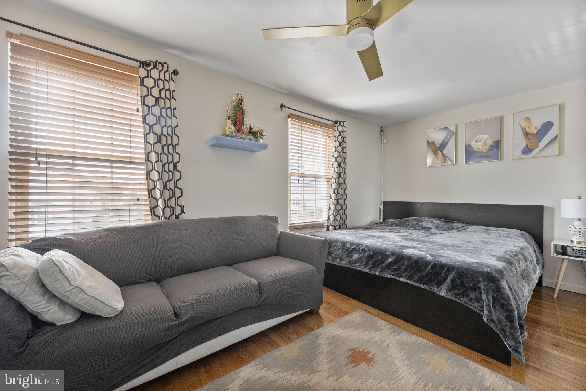 TUDOR OAKS (TH) - Residential